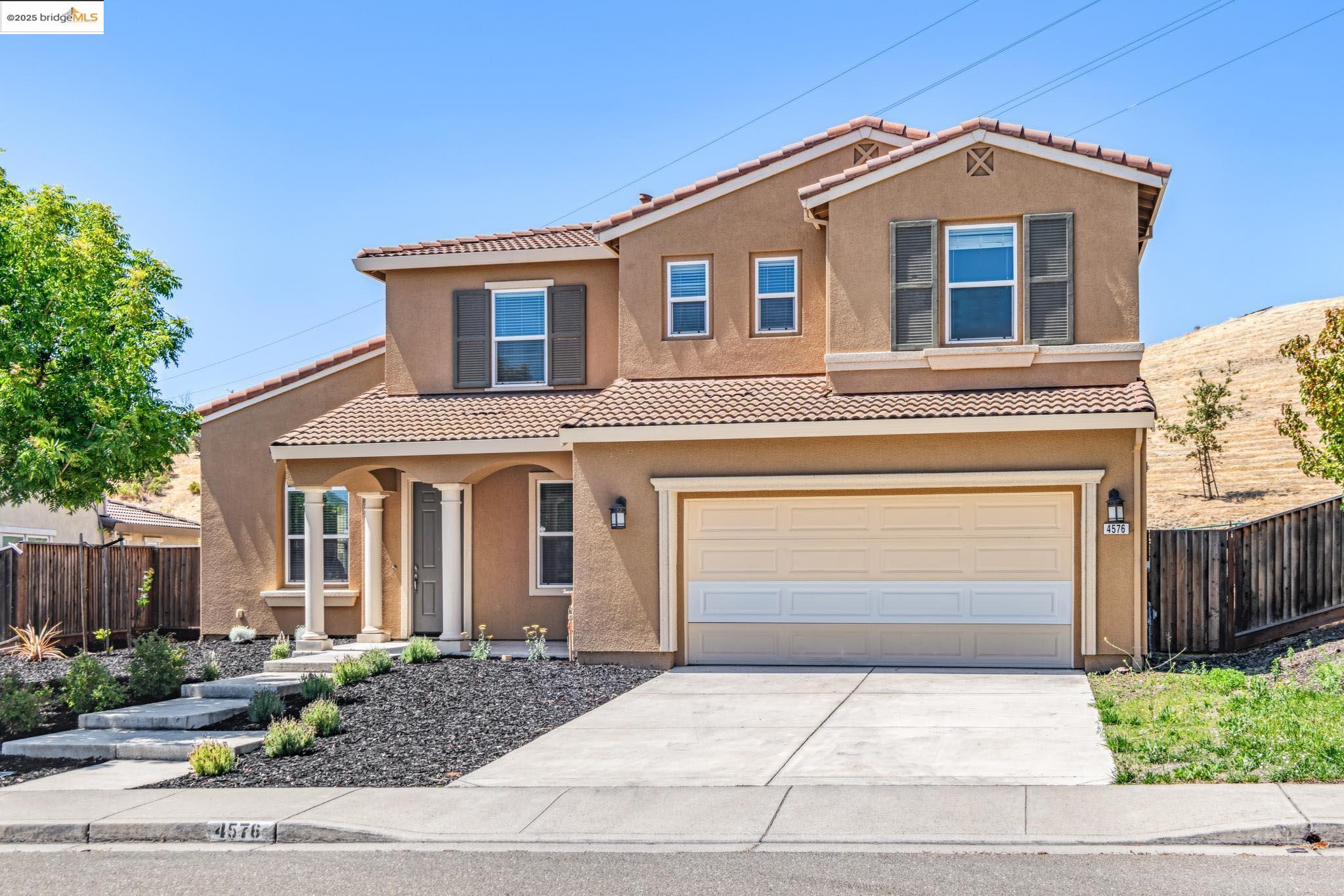 Detail Gallery Image 6 of 60 For 4576 Benton St, Antioch,  CA 94531 - 4 Beds | 3/1 Baths