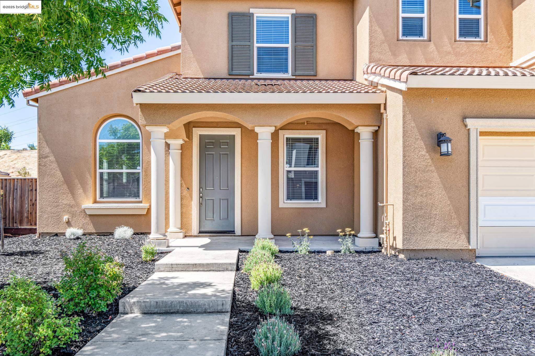 Detail Gallery Image 9 of 60 For 4576 Benton St, Antioch,  CA 94531 - 4 Beds | 3/1 Baths