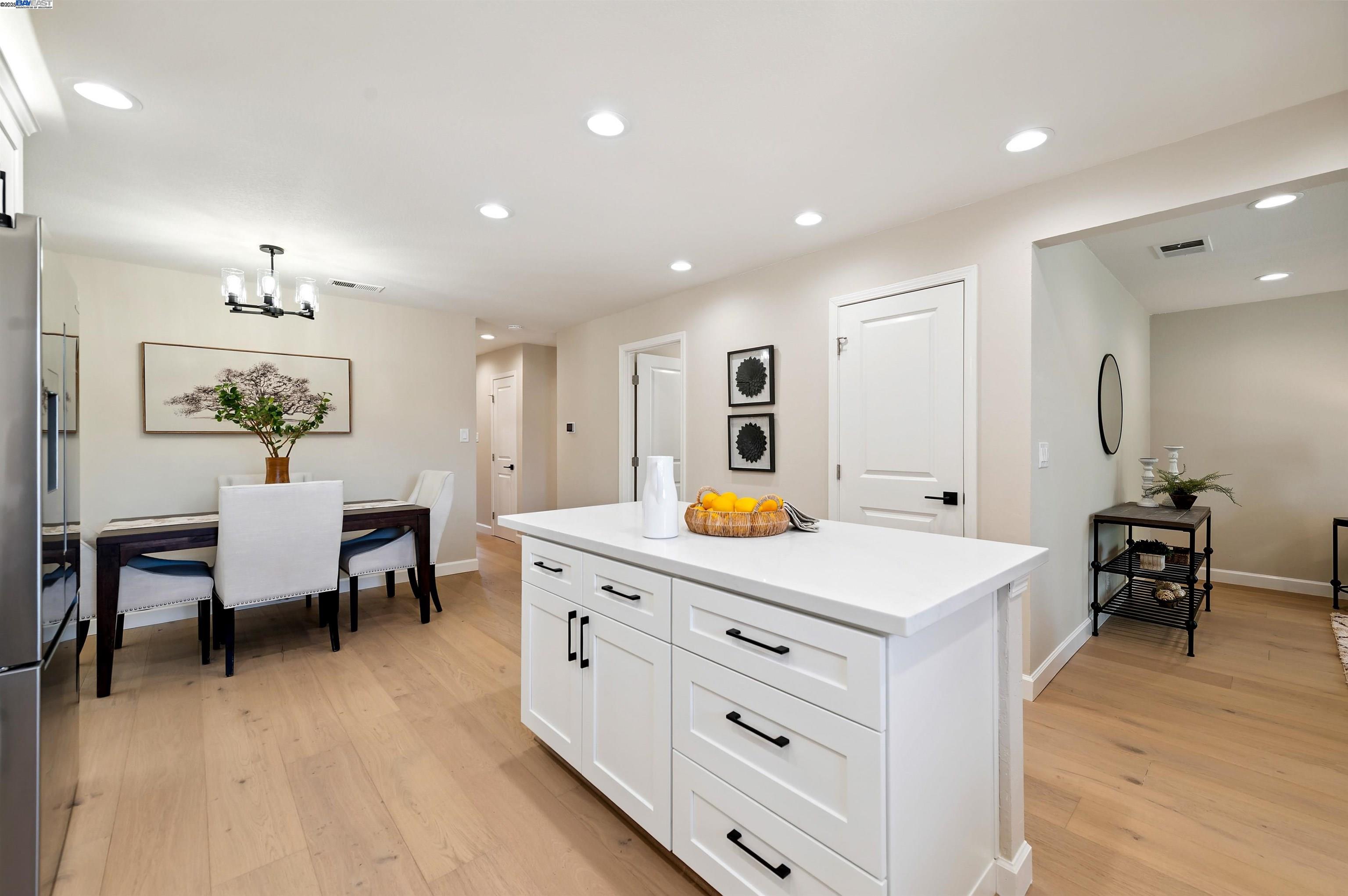 Detail Gallery Image 12 of 33 For 4531 Harper Ct, Pleasanton,  CA 94588 - 4 Beds | 2 Baths