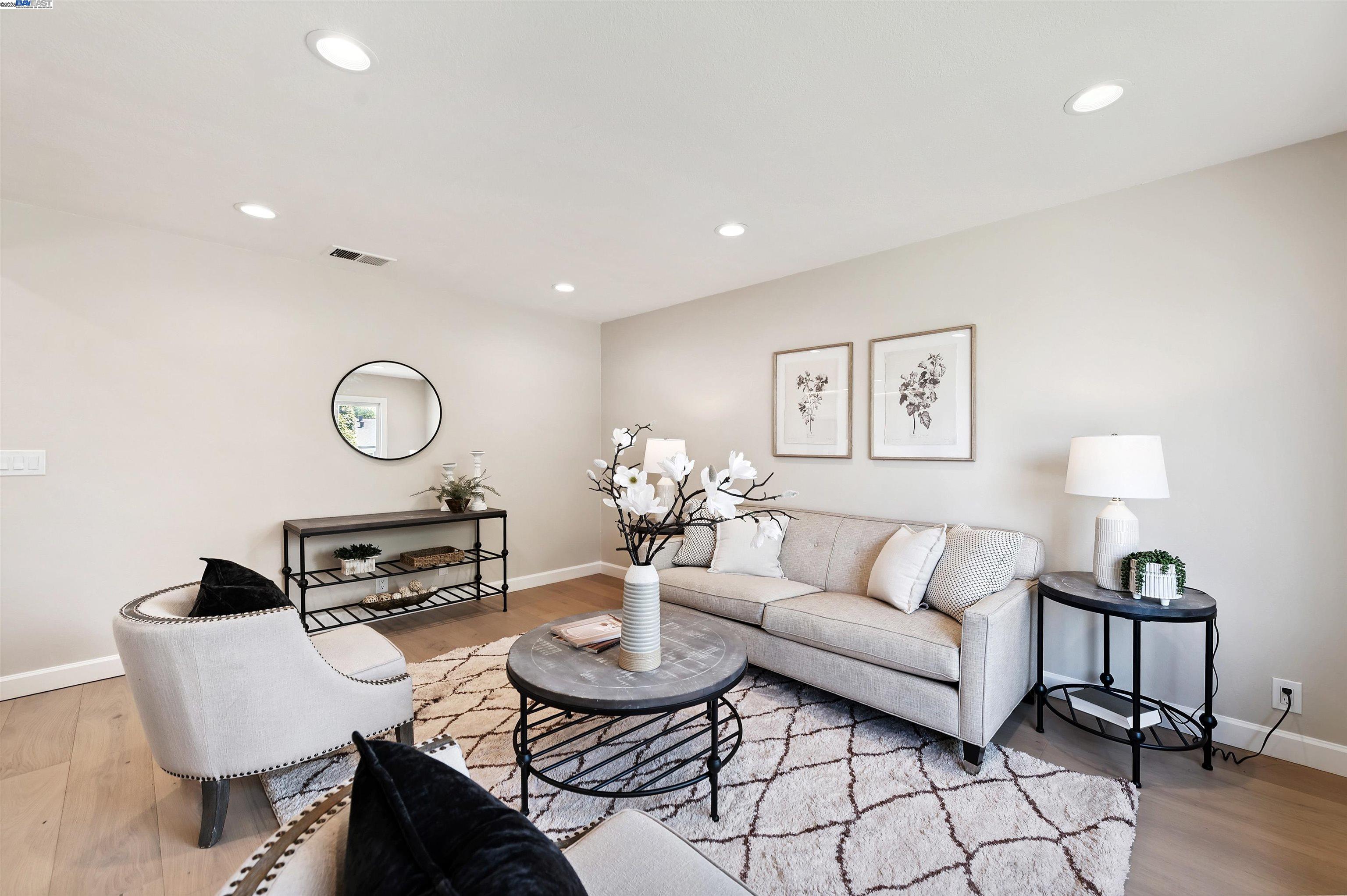 Detail Gallery Image 5 of 33 For 4531 Harper Ct, Pleasanton,  CA 94588 - 4 Beds | 2 Baths