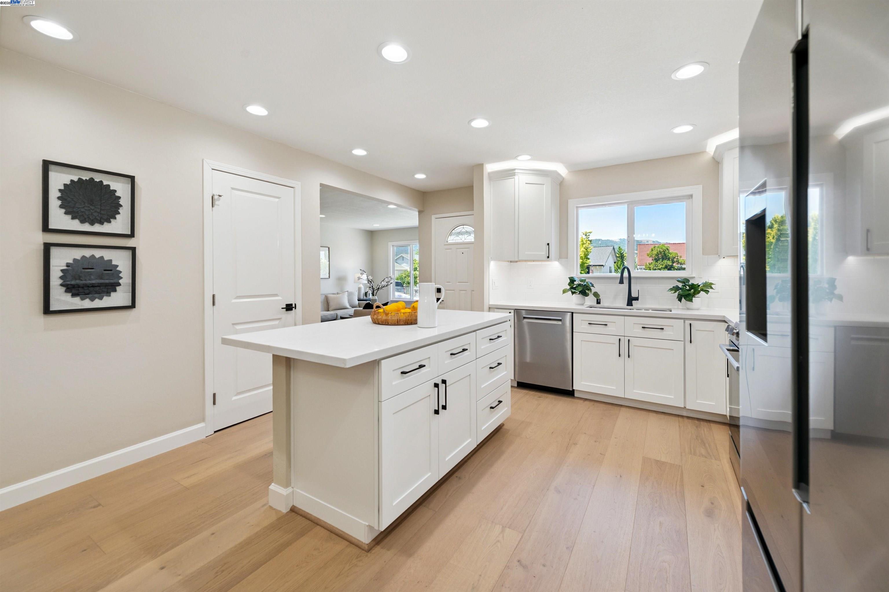Detail Gallery Image 10 of 33 For 4531 Harper Ct, Pleasanton,  CA 94588 - 4 Beds | 2 Baths