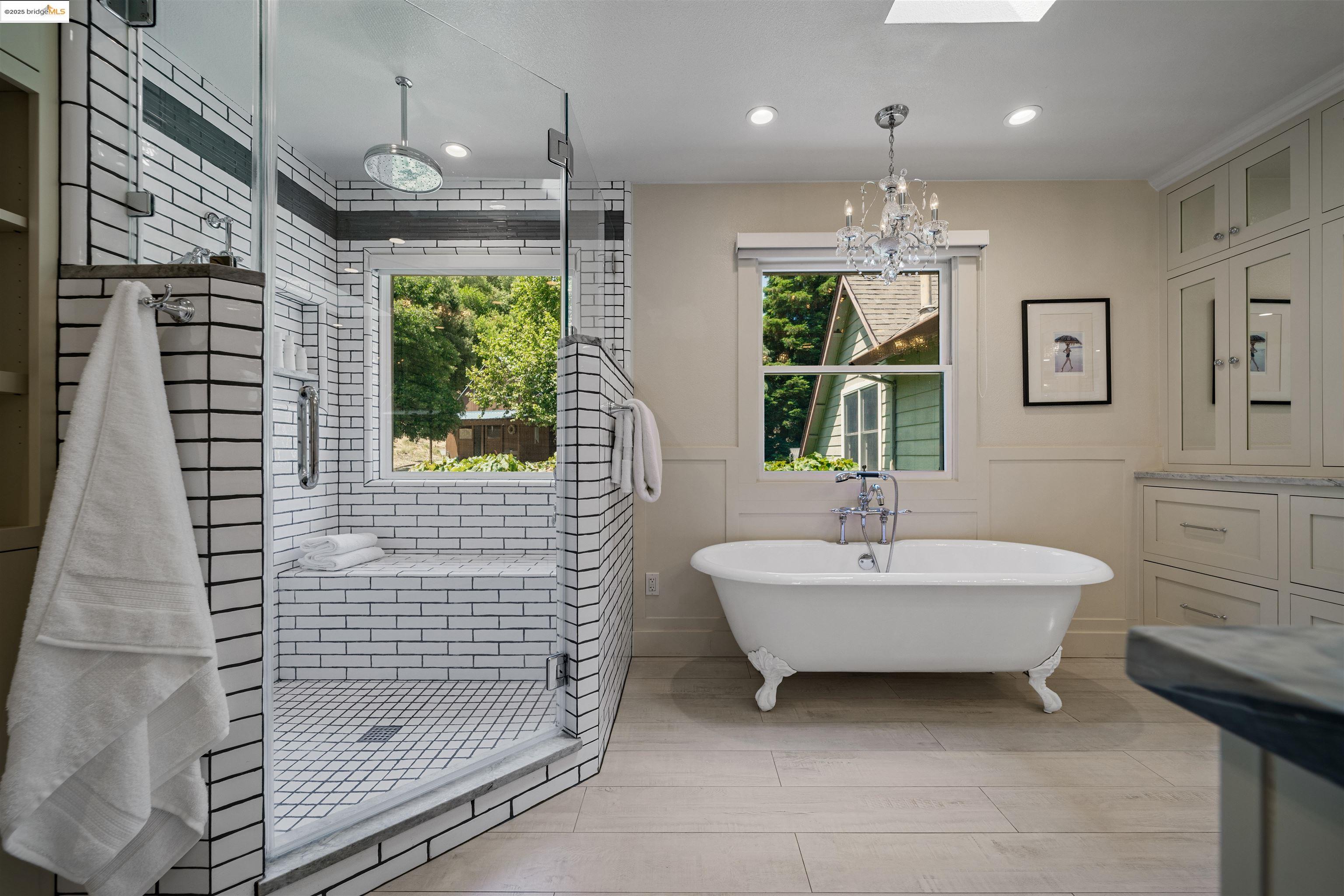 Detail Gallery Image 20 of 45 For 300 Rancho De Maria, Martinez,  CA 94553 - 3 Beds | 2/1 Baths