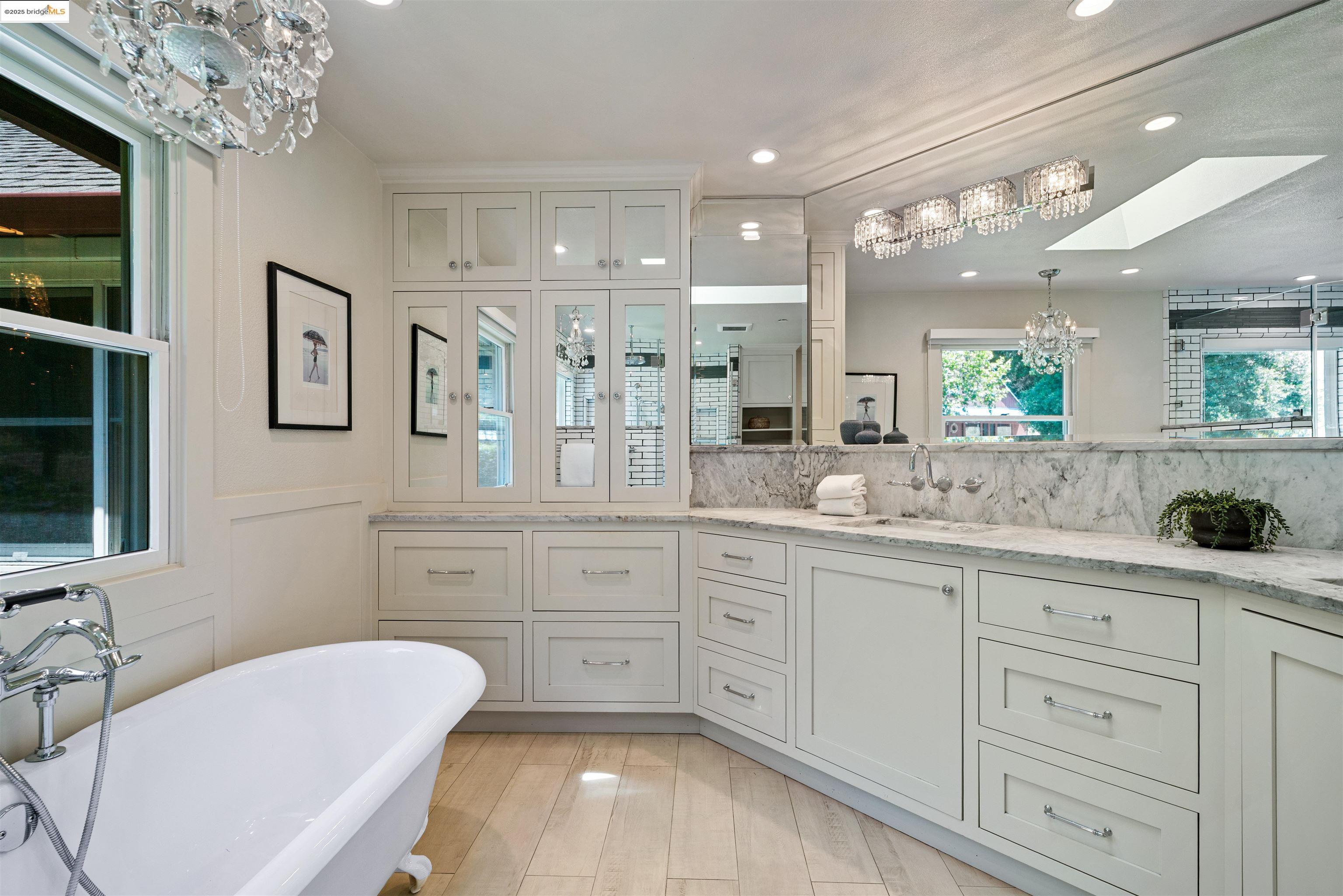 Detail Gallery Image 21 of 45 For 300 Rancho De Maria, Martinez,  CA 94553 - 3 Beds | 2/1 Baths
