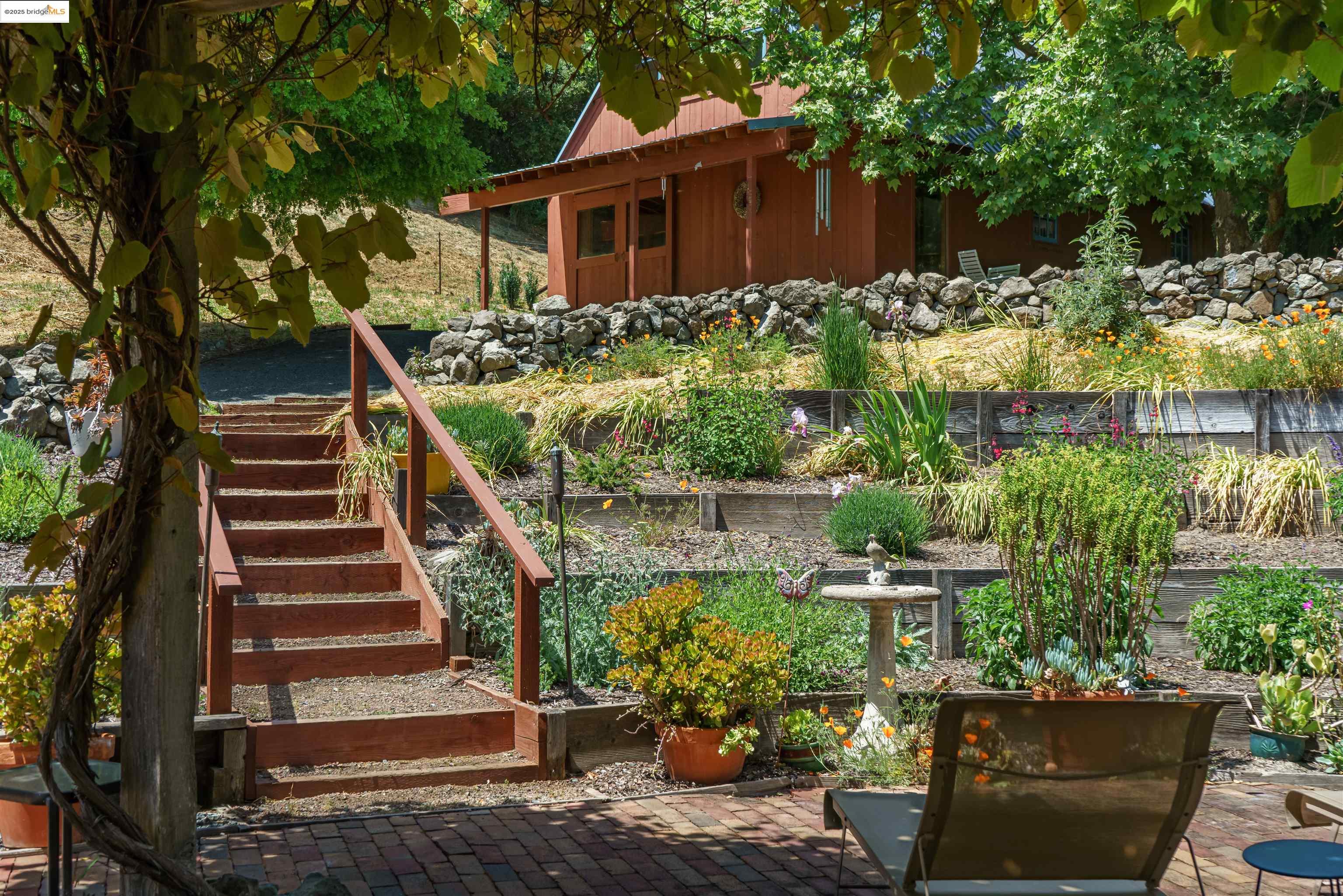 Detail Gallery Image 32 of 45 For 300 Rancho De Maria, Martinez,  CA 94553 - 3 Beds | 2/1 Baths