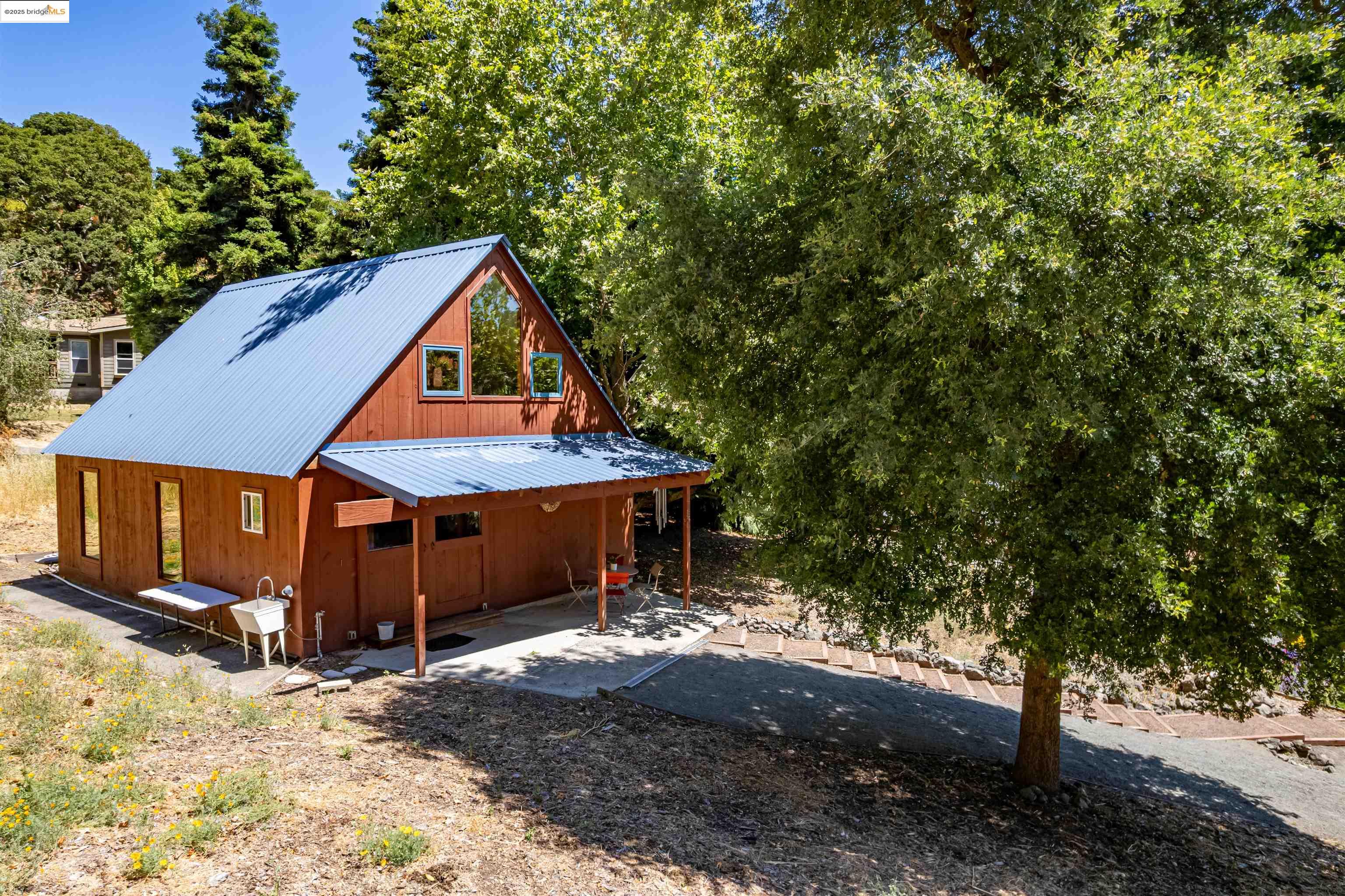 Detail Gallery Image 33 of 45 For 300 Rancho De Maria, Martinez,  CA 94553 - 3 Beds | 2/1 Baths
