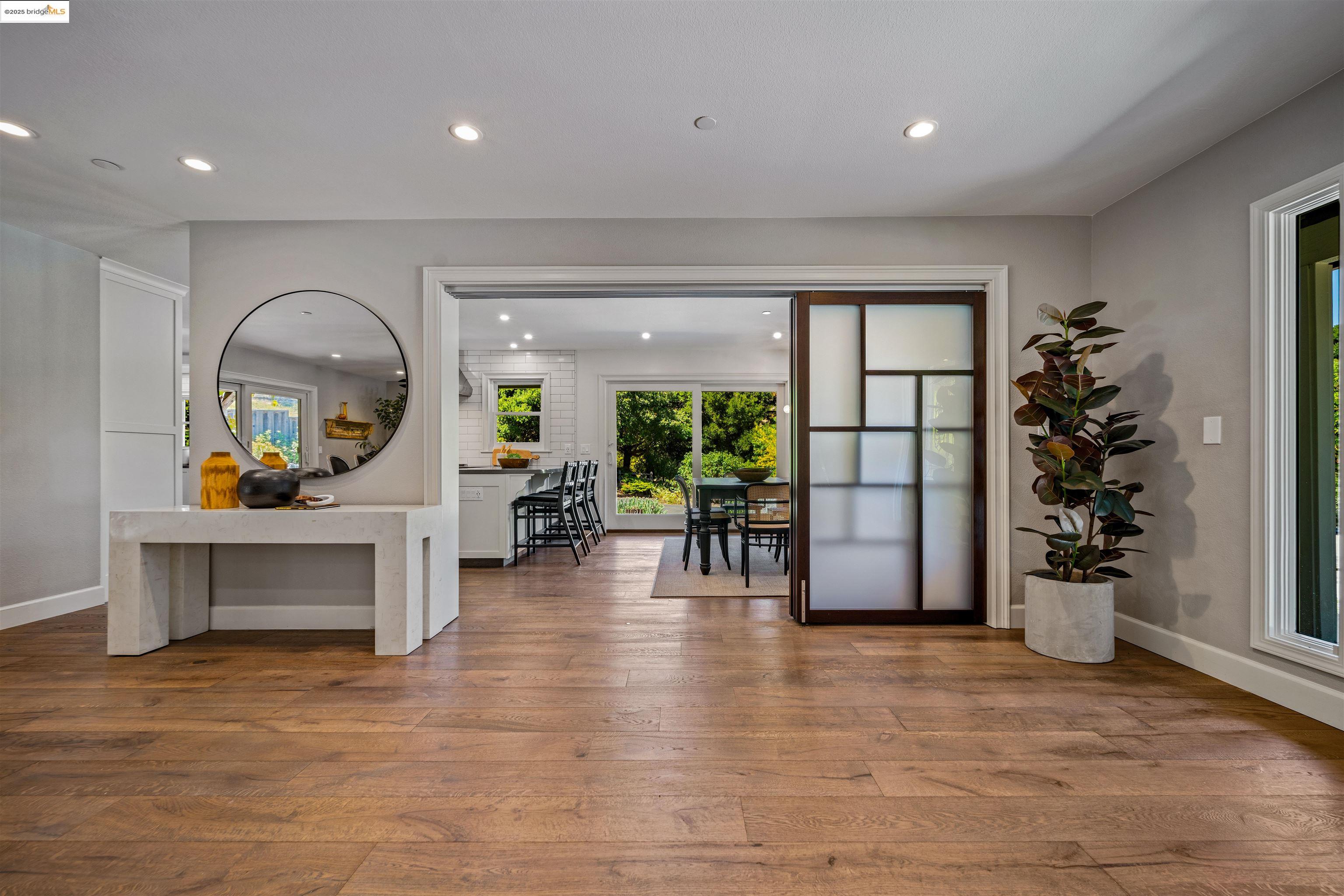 Detail Gallery Image 9 of 45 For 300 Rancho De Maria, Martinez,  CA 94553 - 3 Beds | 2/1 Baths