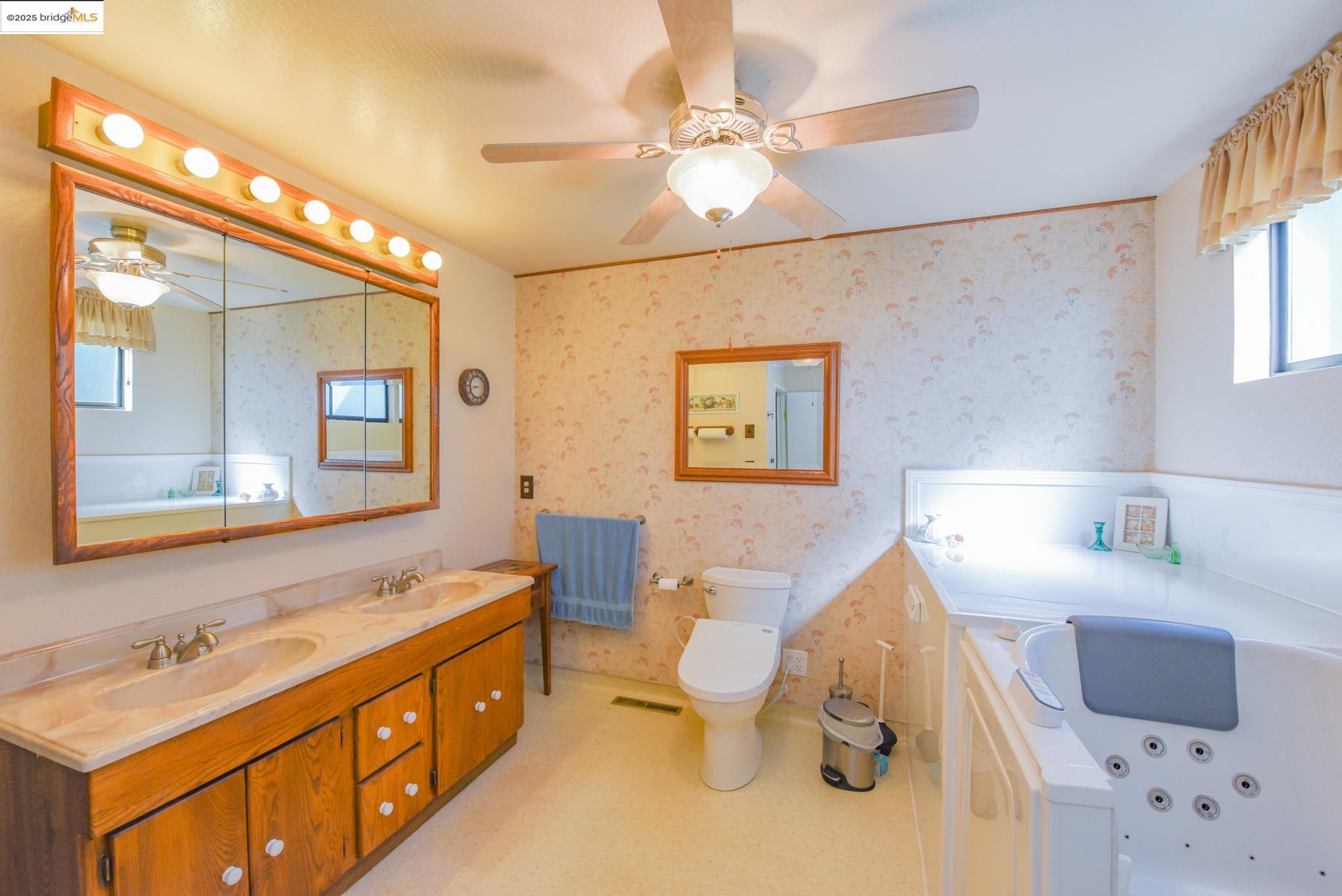 Detail Gallery Image 29 of 56 For 23890 Pack Trail Road, Sonora,  CA 95370 - 2 Beds | 2 Baths