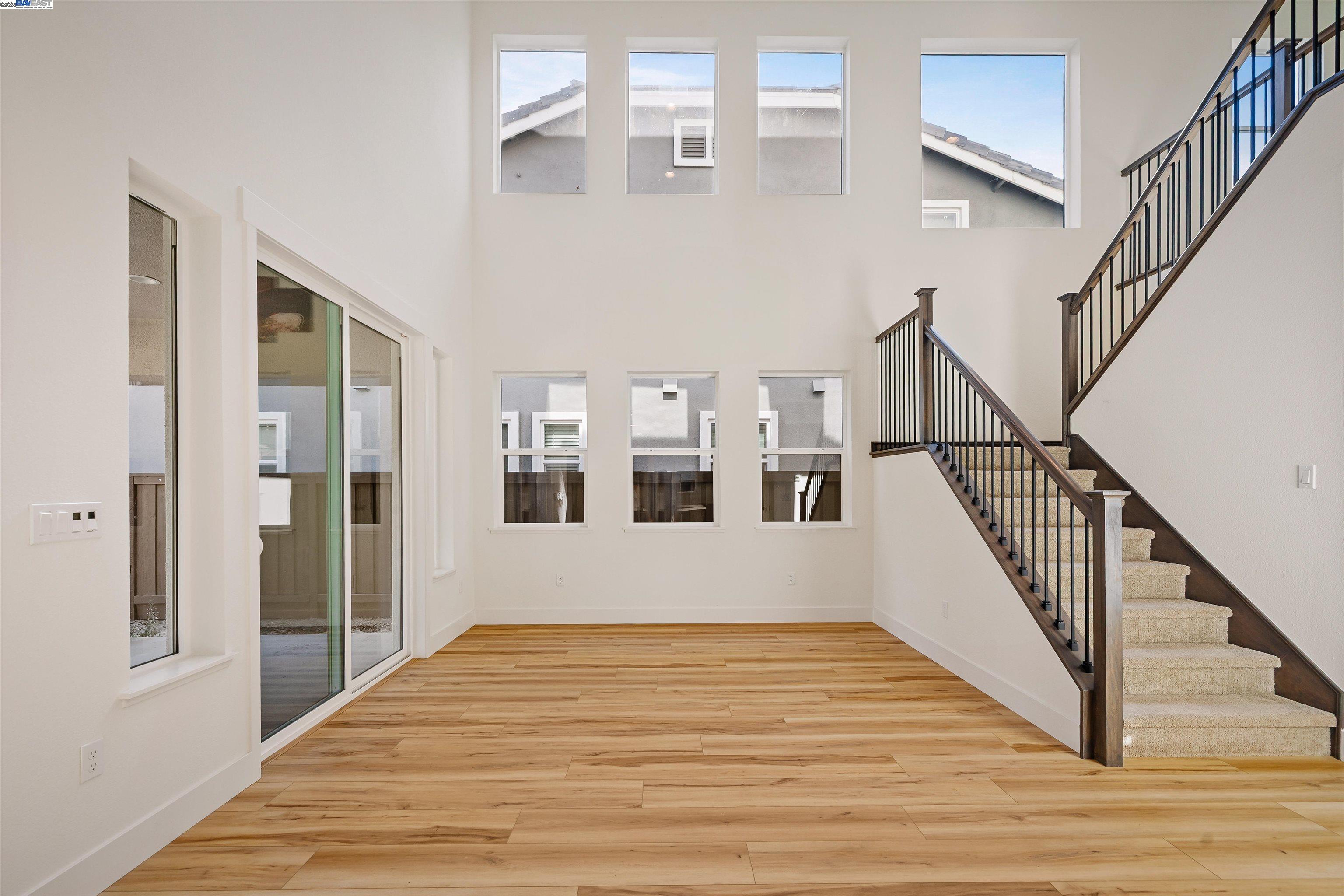 Detail Gallery Image 3 of 34 For 1588 Nightfall Ln, Fairfield,  CA 94533 - 4 Beds | 3 Baths