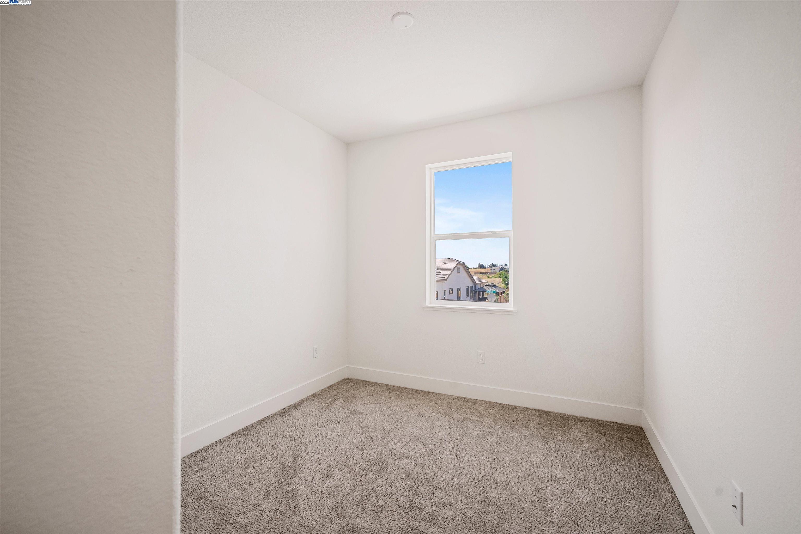 Detail Gallery Image 22 of 34 For 1588 Nightfall Ln, Fairfield,  CA 94533 - 4 Beds | 3 Baths