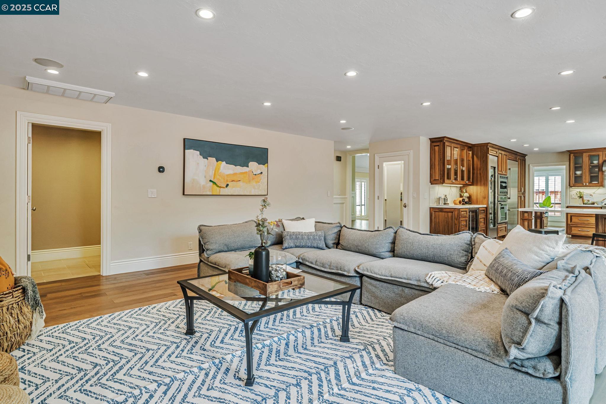 Detail Gallery Image 16 of 46 For 732 Graham Ct, Danville,  CA 94526 - 4 Beds | 3 Baths