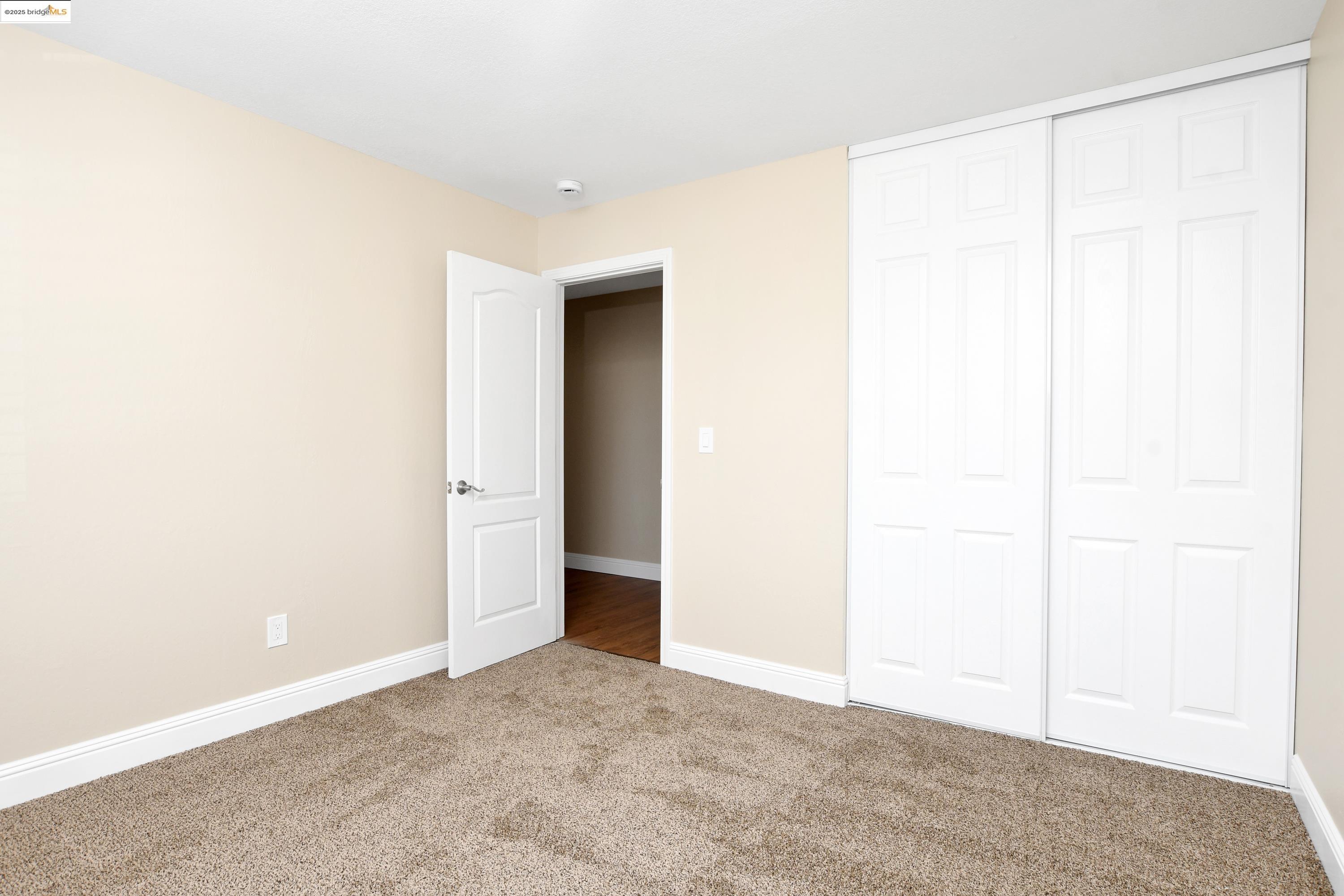 Detail Gallery Image 16 of 43 For 2086 Oakridge Ln, Pittsburg,  CA 94565 - 4 Beds | 2 Baths