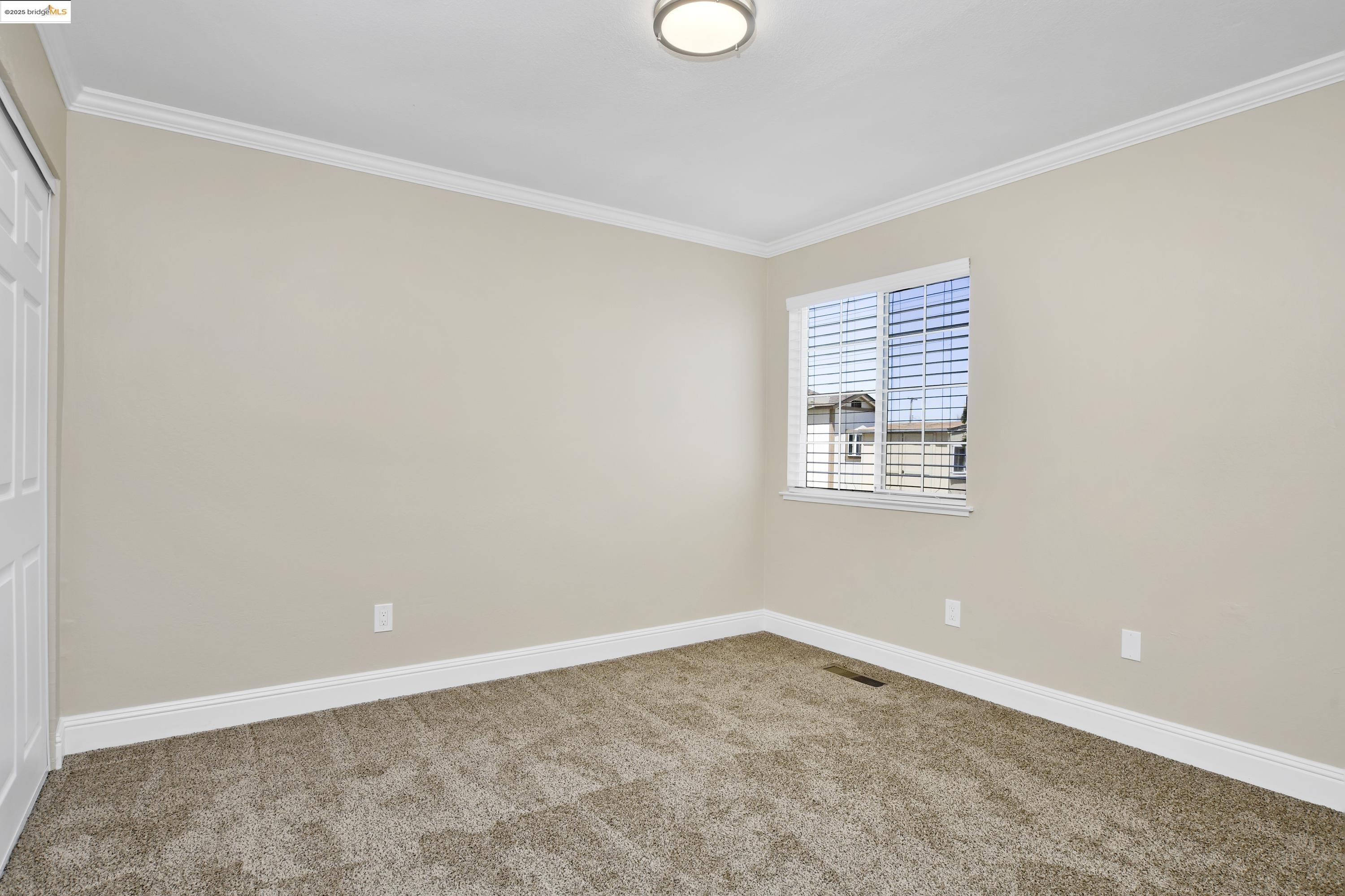 Detail Gallery Image 18 of 43 For 2086 Oakridge Ln, Pittsburg,  CA 94565 - 4 Beds | 2 Baths