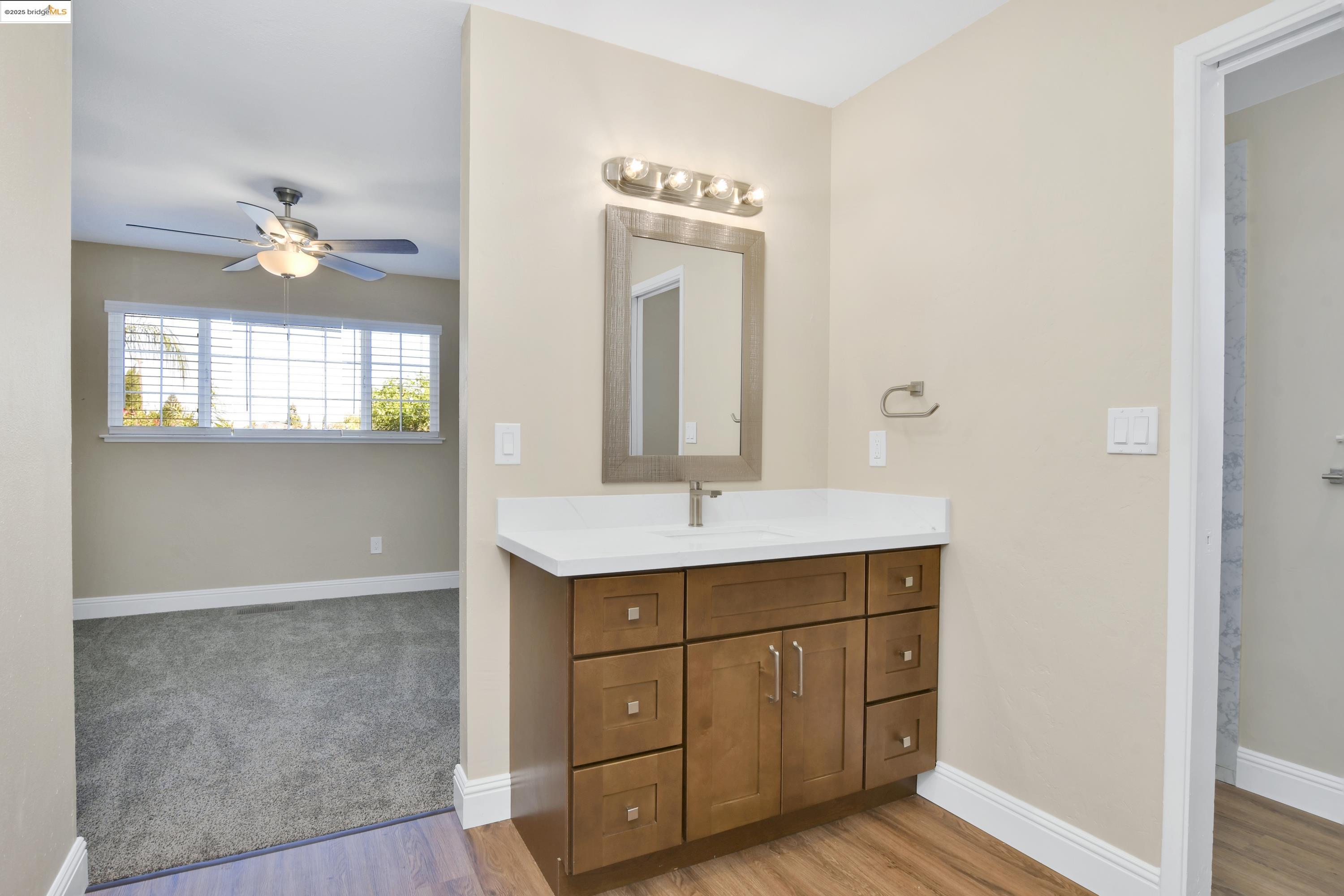 Detail Gallery Image 20 of 43 For 2086 Oakridge Ln, Pittsburg,  CA 94565 - 4 Beds | 2 Baths