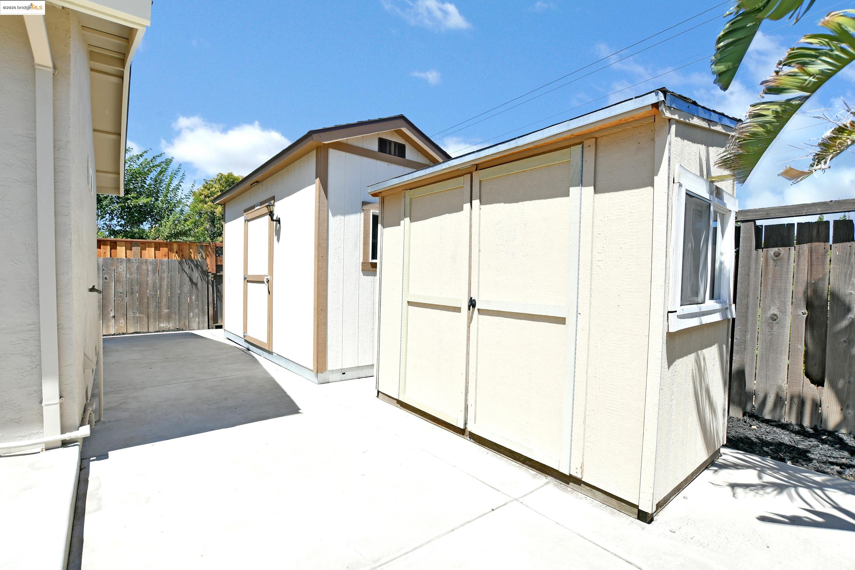 Detail Gallery Image 38 of 43 For 2086 Oakridge Ln, Pittsburg,  CA 94565 - 4 Beds | 2 Baths