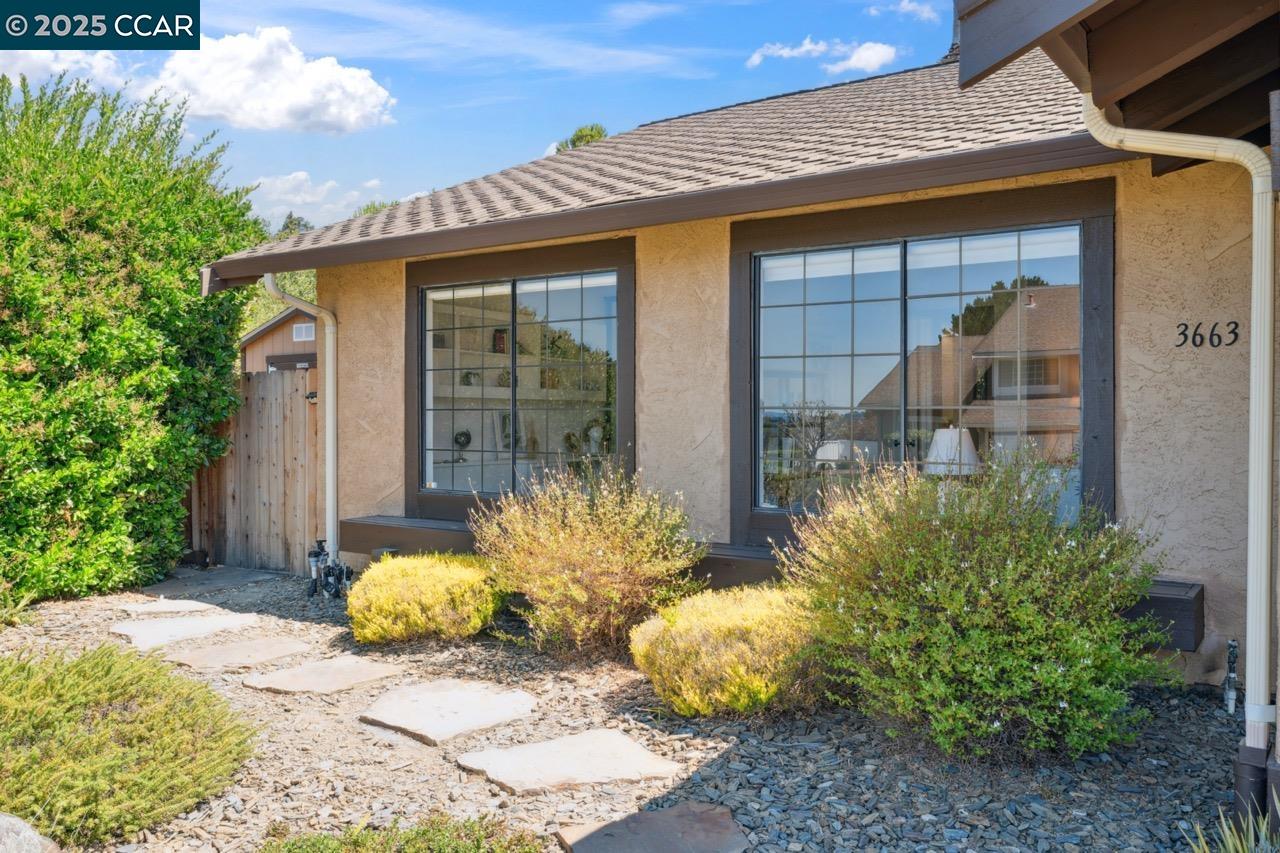 Detail Gallery Image 2 of 52 For 3663 May Rd, Richmond,  CA 94803 - 5 Beds | 3 Baths