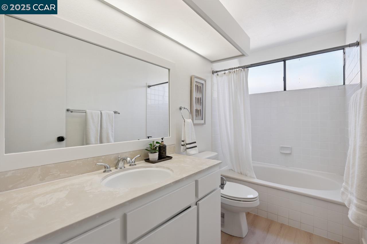 Detail Gallery Image 14 of 52 For 3663 May Rd, Richmond,  CA 94803 - 5 Beds | 3 Baths