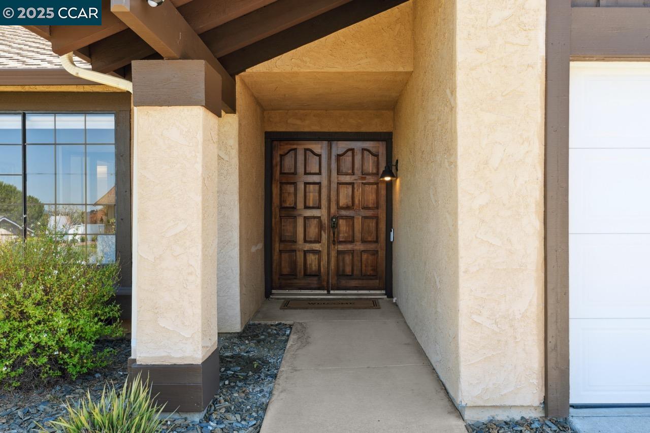 Detail Gallery Image 3 of 52 For 3663 May Rd, Richmond,  CA 94803 - 5 Beds | 3 Baths