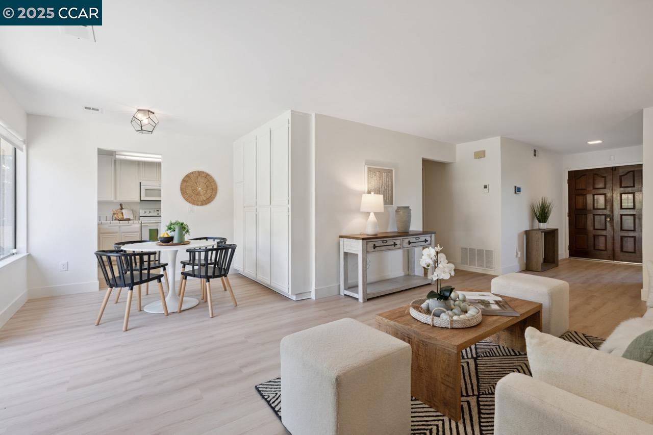 Detail Gallery Image 8 of 52 For 3663 May Rd, Richmond,  CA 94803 - 5 Beds | 3 Baths