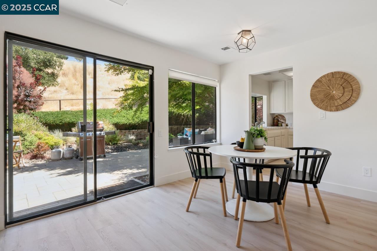 Detail Gallery Image 9 of 52 For 3663 May Rd, Richmond,  CA 94803 - 5 Beds | 3 Baths