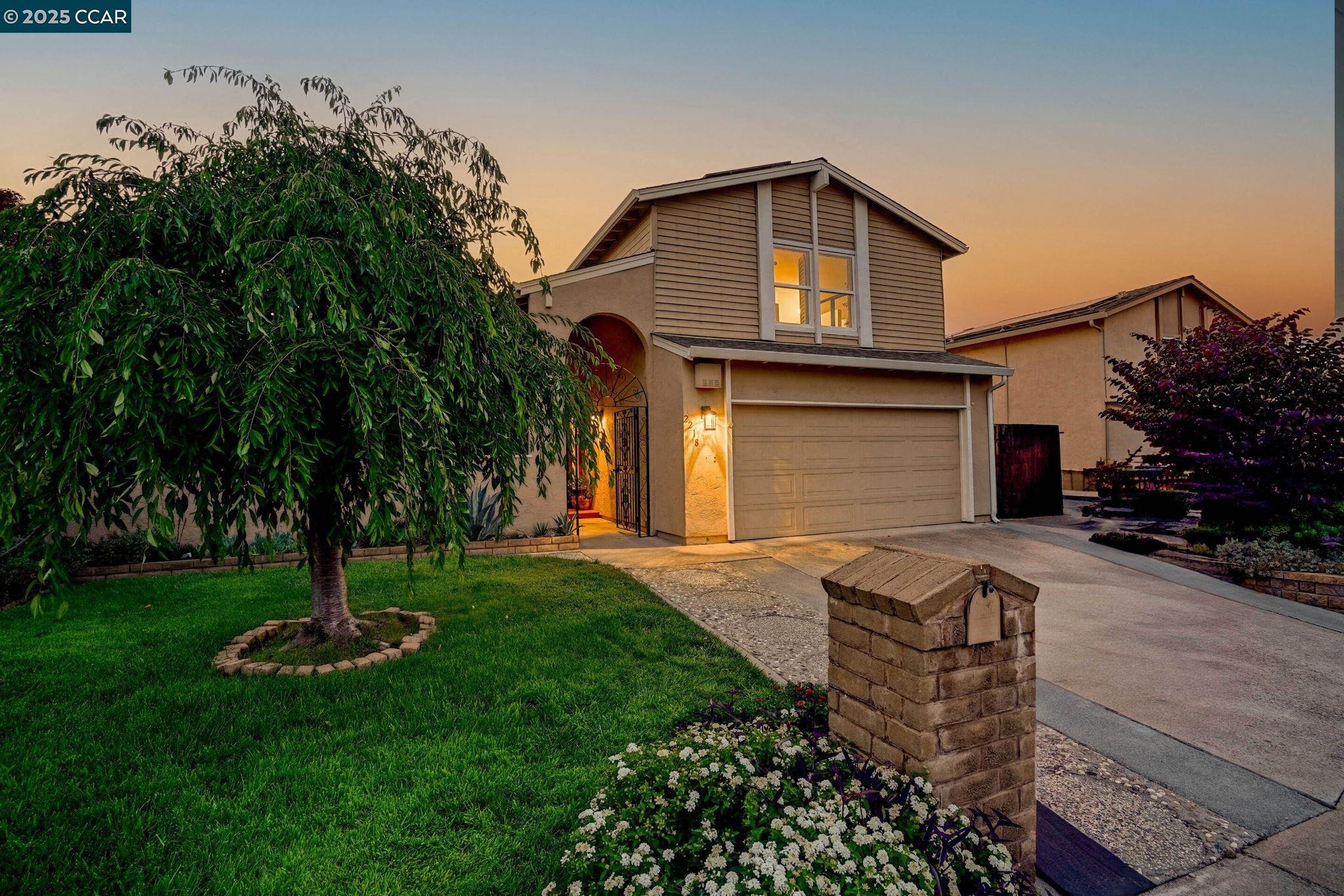 Detail Gallery Image 37 of 40 For 2218 Hidden Lakes Ct, Martinez,  CA 94553-5426 - 3 Beds | 2/1 Baths