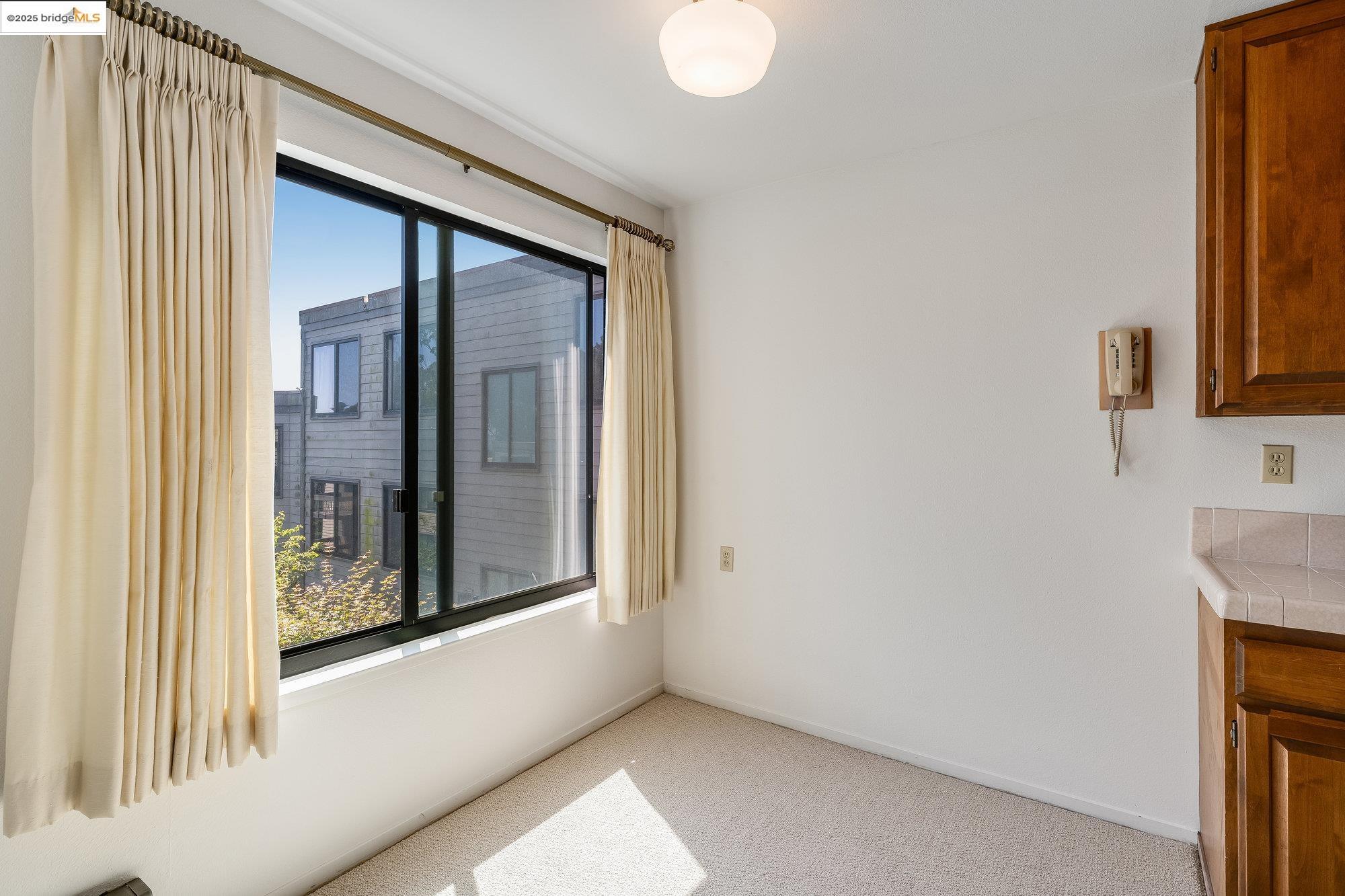 Detail Gallery Image 11 of 27 For 5177 Diamond Heights Blvd Apt 114,  San Francisco,  CA 94131 - 2 Beds | 2 Baths