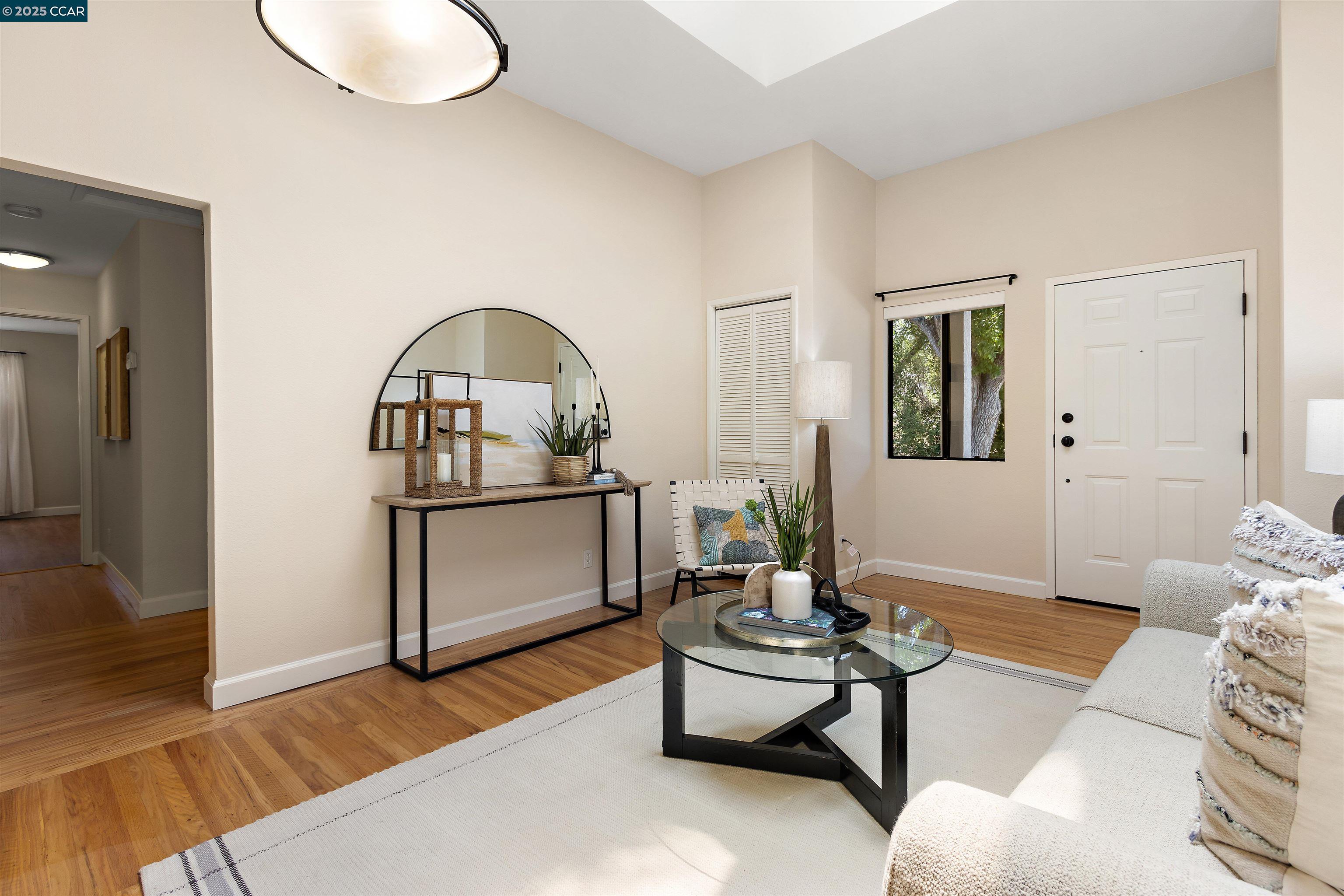 Detail Gallery Image 6 of 37 For 107 Mill Creek Rd, Fremont,  CA 94539 - 3 Beds | 2 Baths