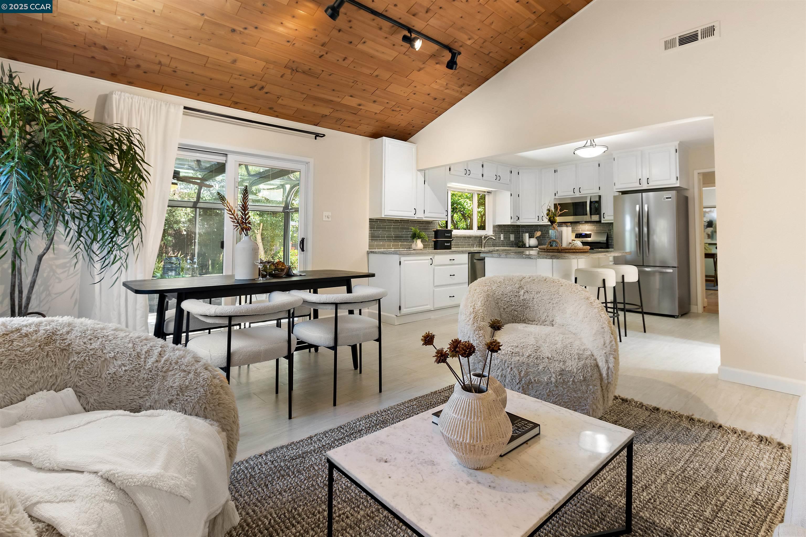 Detail Gallery Image 7 of 37 For 107 Mill Creek Rd, Fremont,  CA 94539 - 3 Beds | 2 Baths