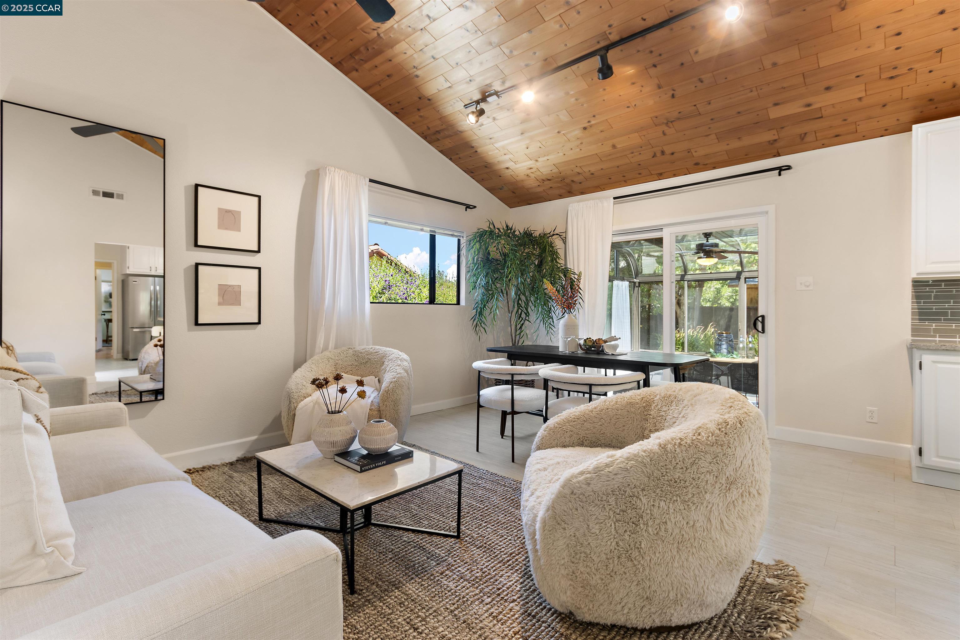 Detail Gallery Image 8 of 37 For 107 Mill Creek Rd, Fremont,  CA 94539 - 3 Beds | 2 Baths