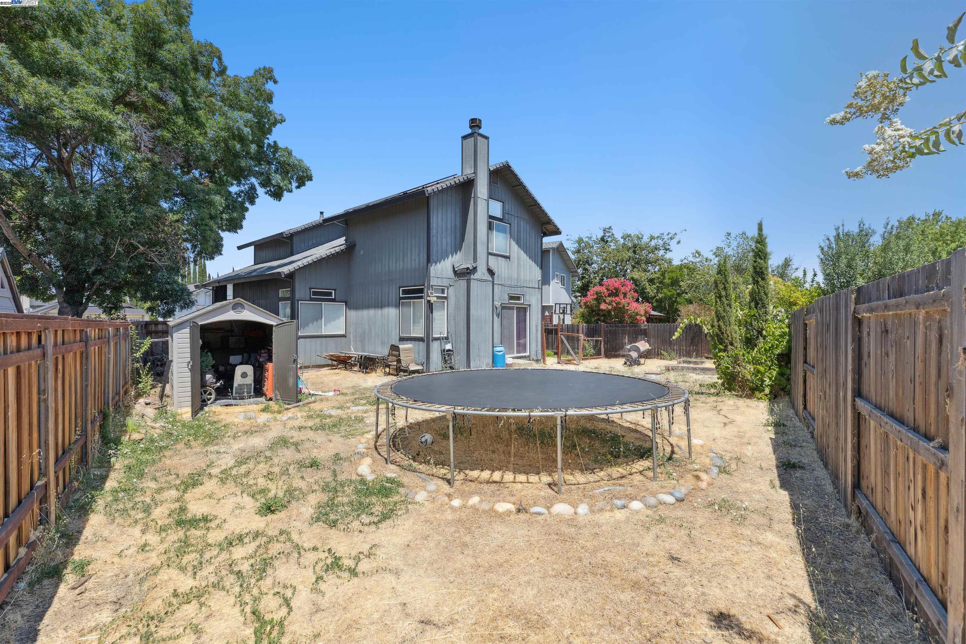 Detail Gallery Image 18 of 19 For 165 Audrey Pl, Vacaville,  CA 95687 - 3 Beds | 2/1 Baths