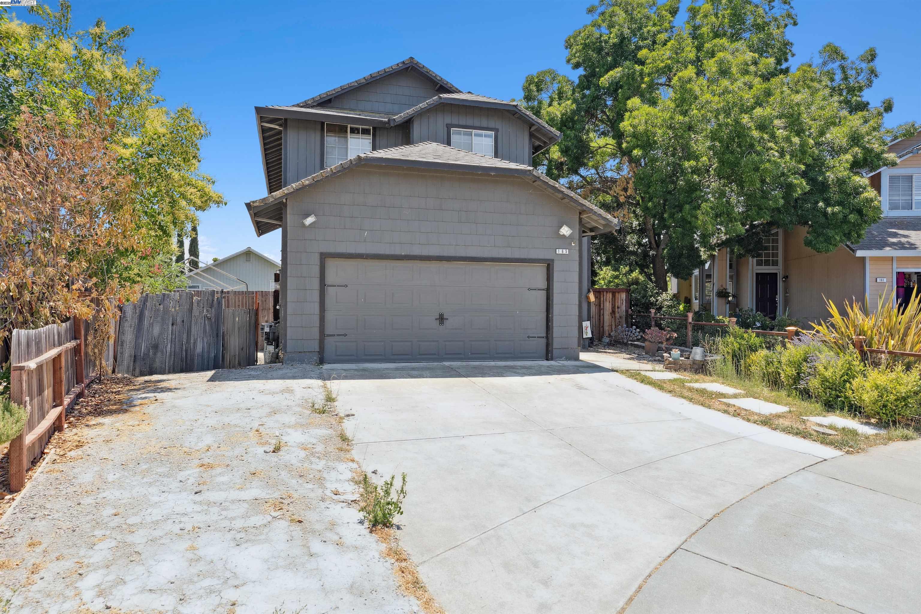Detail Gallery Image 4 of 19 For 165 Audrey Pl, Vacaville,  CA 95687 - 3 Beds | 2/1 Baths