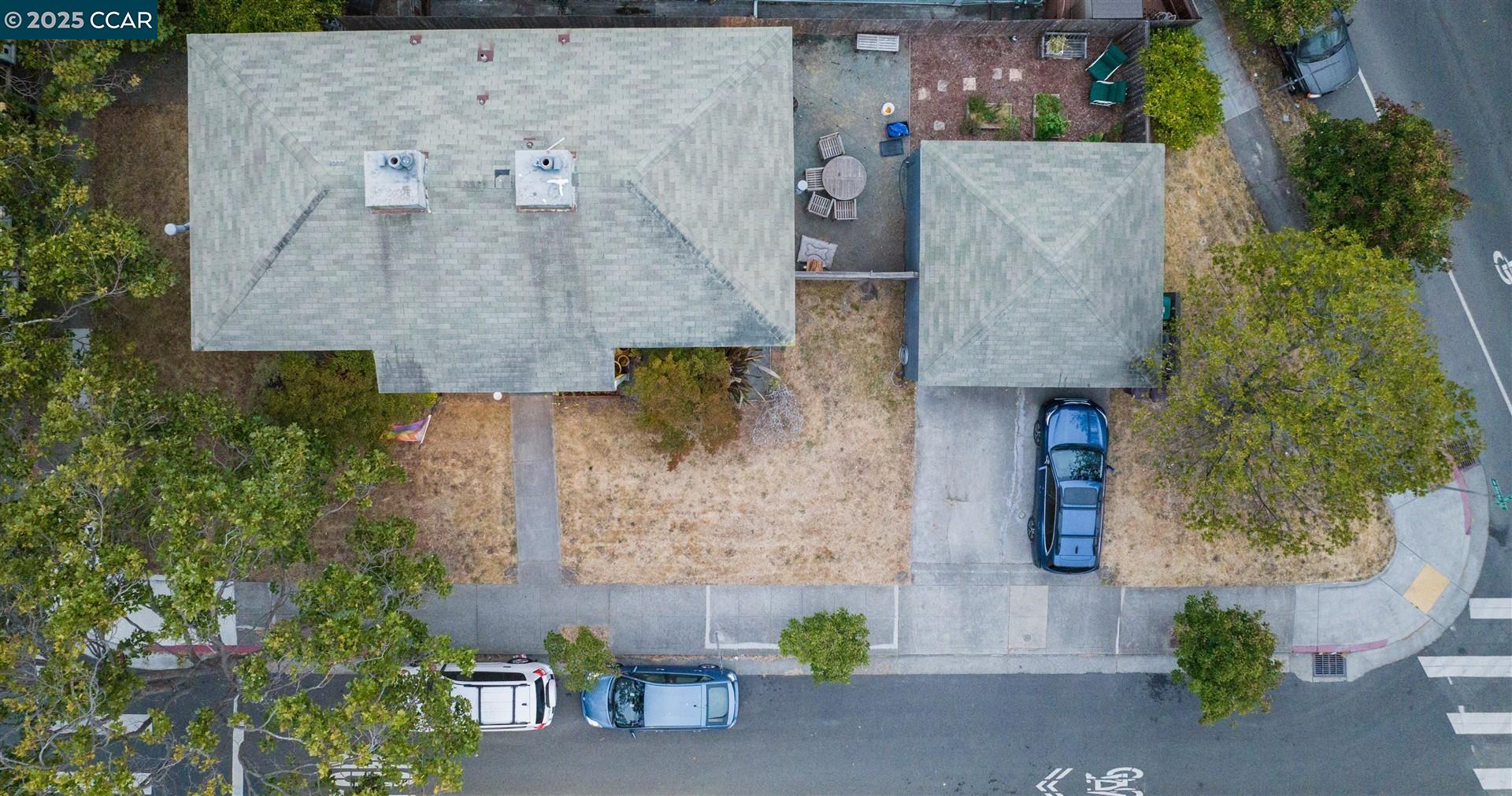 Detail Gallery Image 2 of 52 For 905 61st St, Oakland,  CA 94608 - – Beds | – Baths