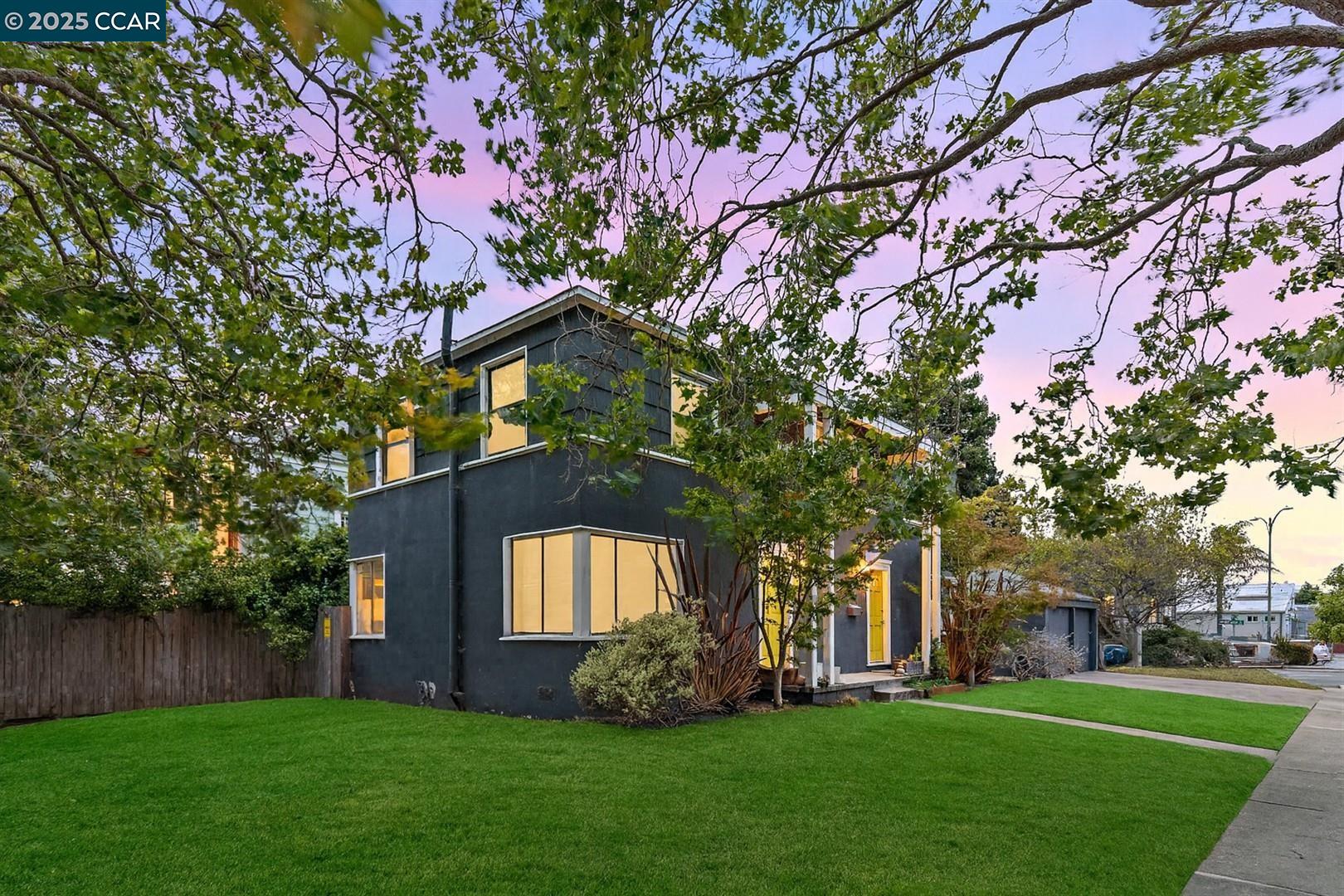 Detail Gallery Image 22 of 52 For 905 61st St, Oakland,  CA 94608 - – Beds | – Baths