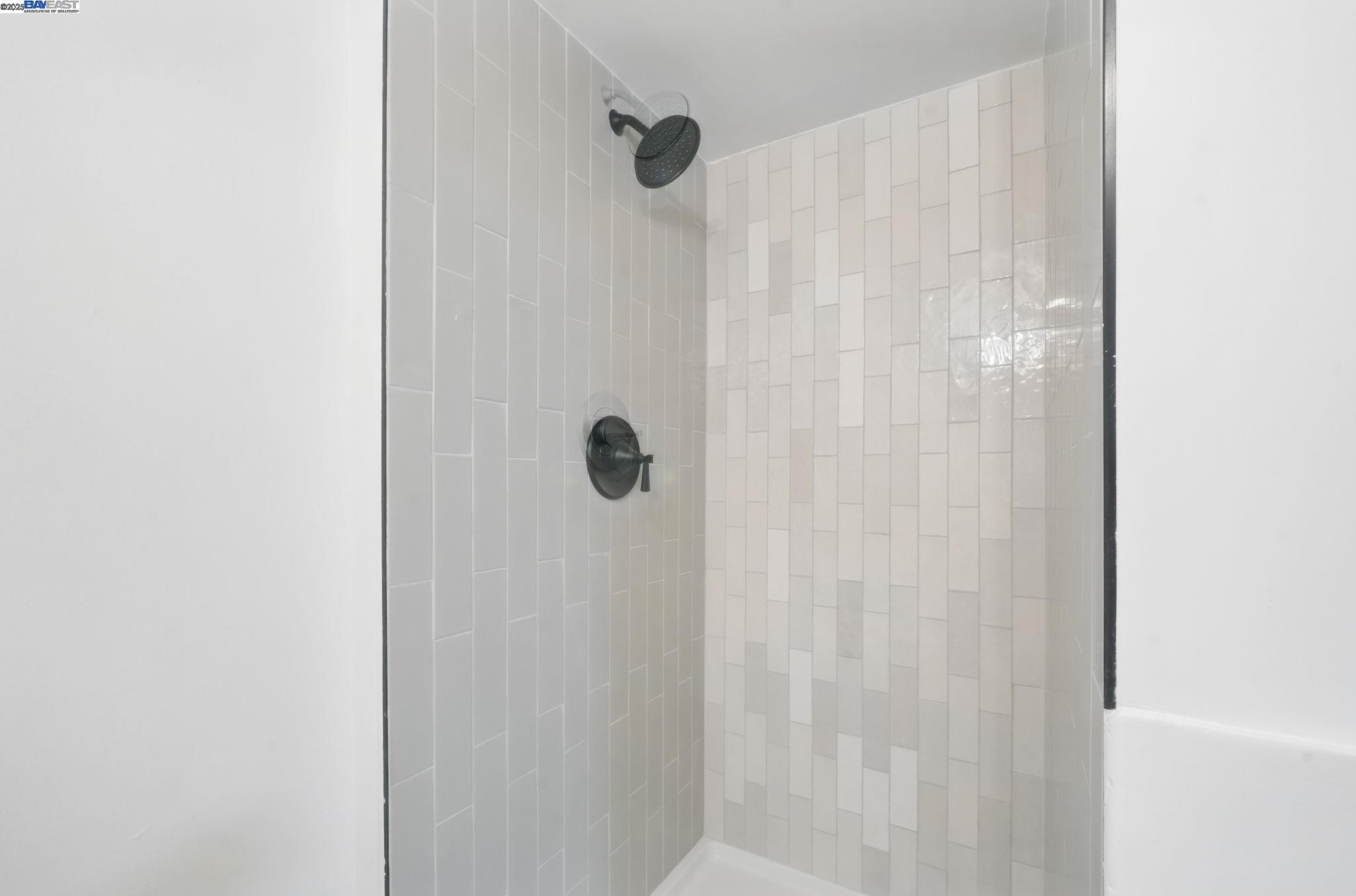 Detail Gallery Image 26 of 36 For 3115 Deseret Dr, El Sobrante,  CA 94803 - 3 Beds | 3 Baths
