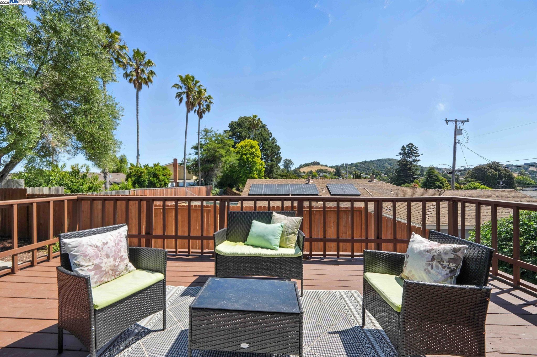 Detail Gallery Image 28 of 36 For 3115 Deseret Dr, El Sobrante,  CA 94803 - 3 Beds | 3 Baths