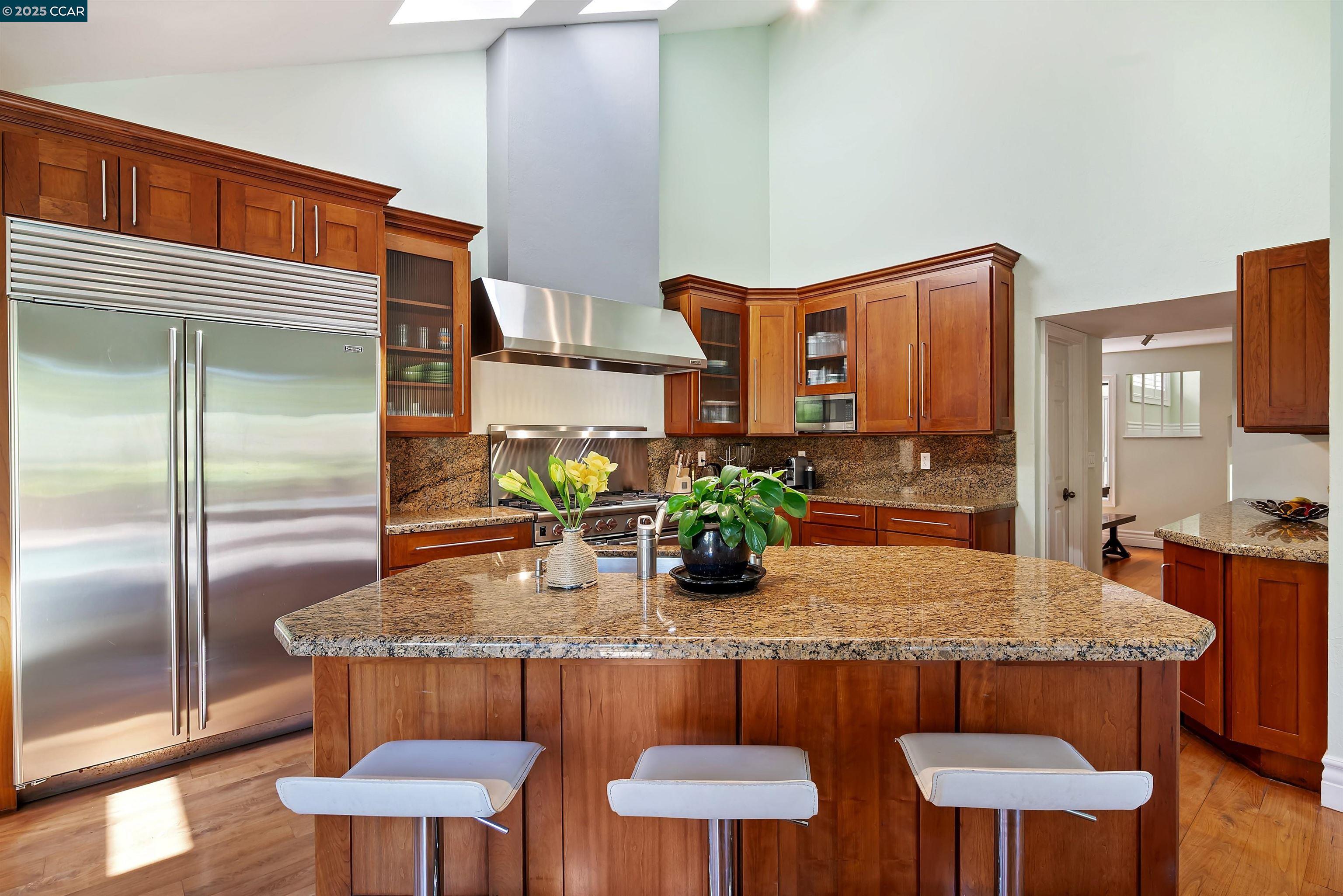 Detail Gallery Image 28 of 57 For 951 Redwood Dr, Danville,  CA 94506 - 3 Beds | 3 Baths