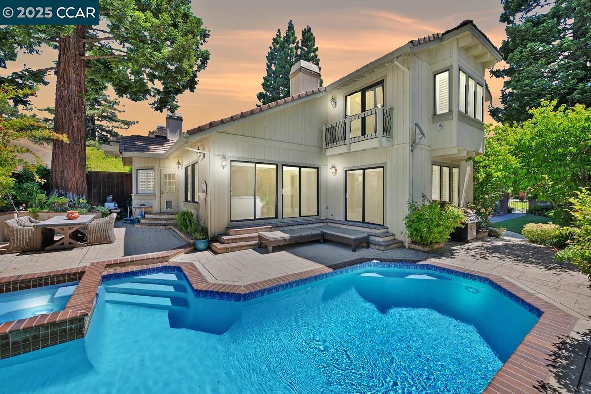 Detail Gallery Image 5 of 57 For 951 Redwood Dr, Danville,  CA 94506 - 3 Beds | 3 Baths
