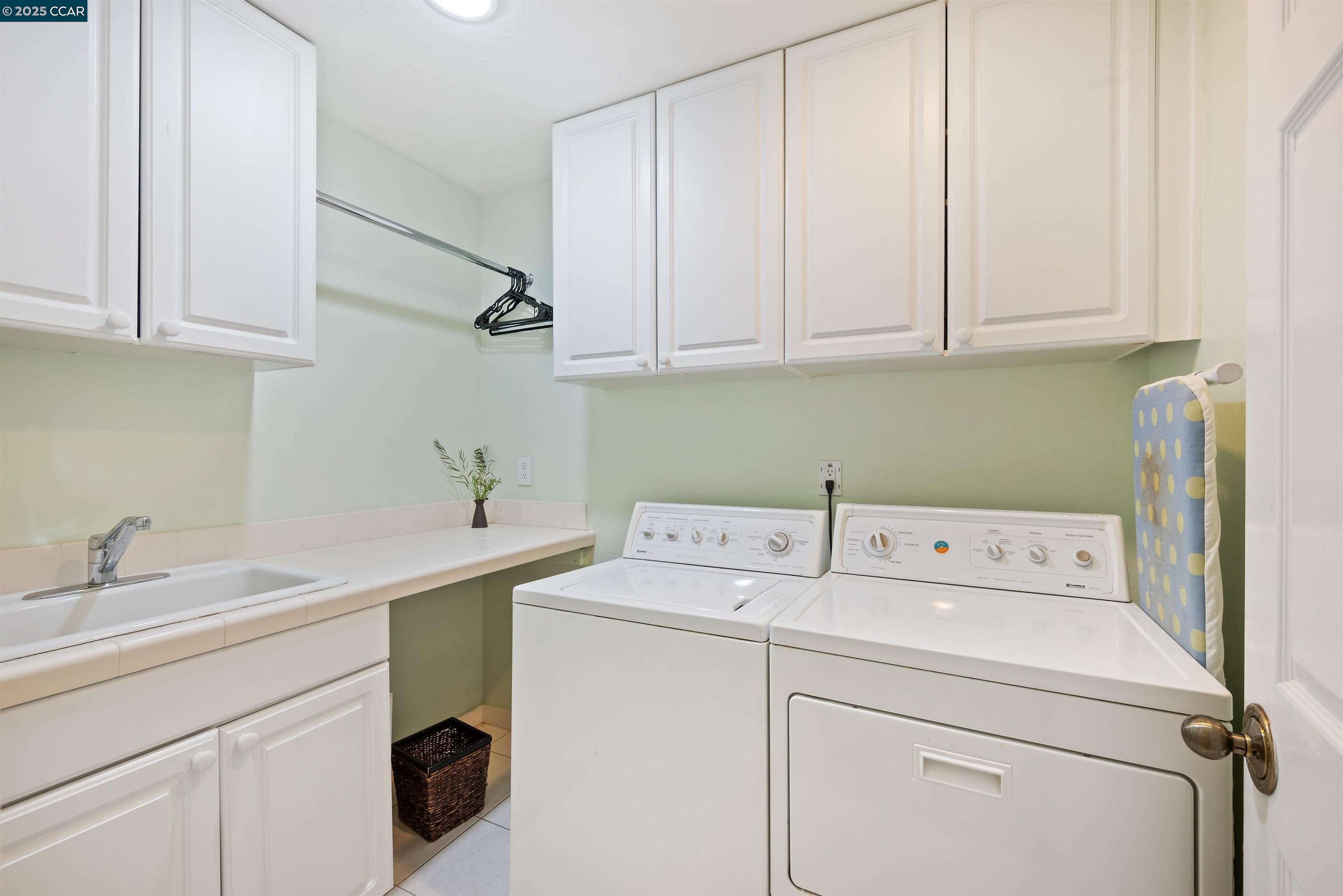 Detail Gallery Image 49 of 57 For 951 Redwood Dr, Danville,  CA 94506 - 3 Beds | 3 Baths