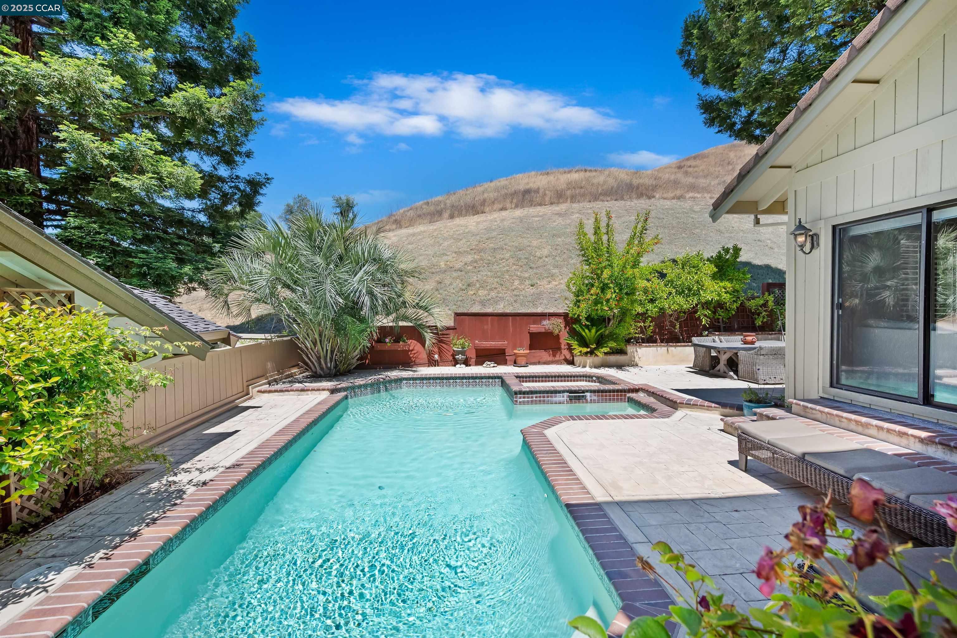 Detail Gallery Image 53 of 57 For 951 Redwood Dr, Danville,  CA 94506 - 3 Beds | 3 Baths