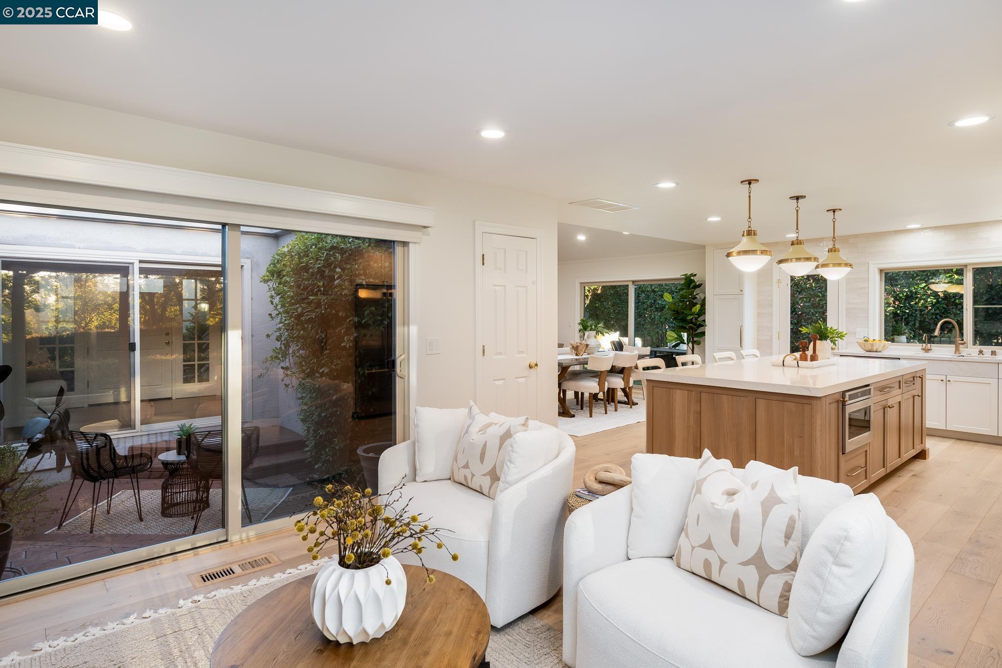 Detail Gallery Image 15 of 28 For 2003 Saint George Rd, Danville,  CA 94526 - 4 Beds | 2/1 Baths
