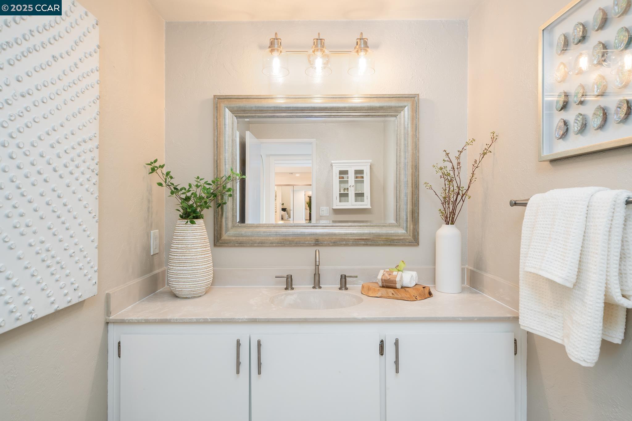 Detail Gallery Image 22 of 28 For 2003 Saint George Rd, Danville,  CA 94526 - 4 Beds | 2/1 Baths