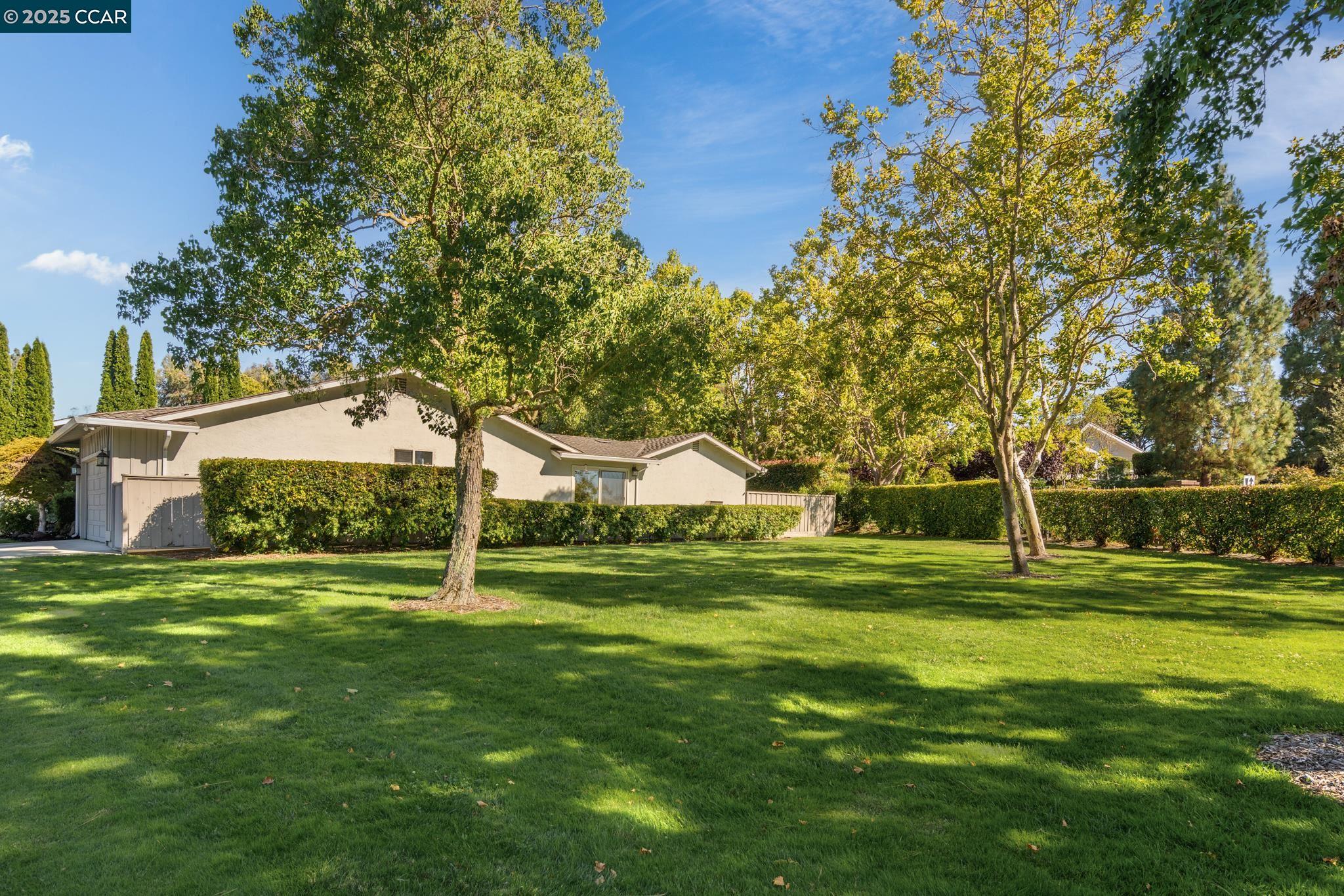 Detail Gallery Image 35 of 39 For 2003 Saint George Rd, Danville,  CA 94526 - 4 Beds | 2/1 Baths