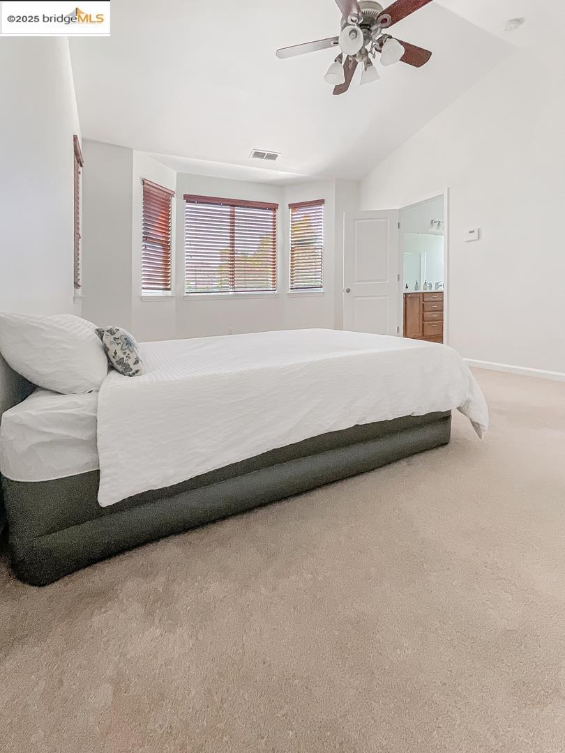 Detail Gallery Image 11 of 29 For 3168 Village Plaza Dr, Roseville,  CA 95747 - 3 Beds | 2/1 Baths