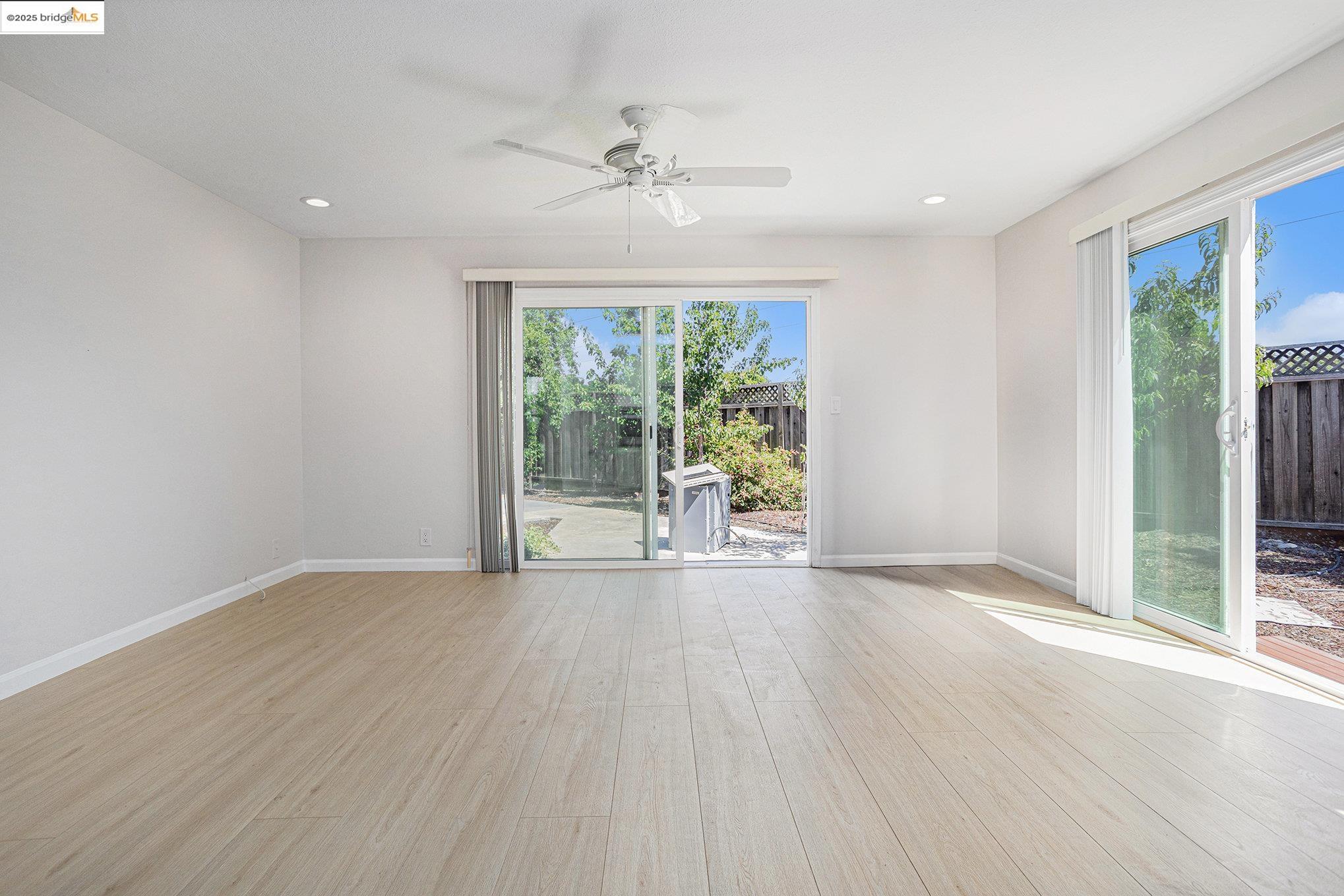 Detail Gallery Image 8 of 30 For 25 Marilyn Pl, San Ramon,  CA 94583 - 4 Beds | 2 Baths