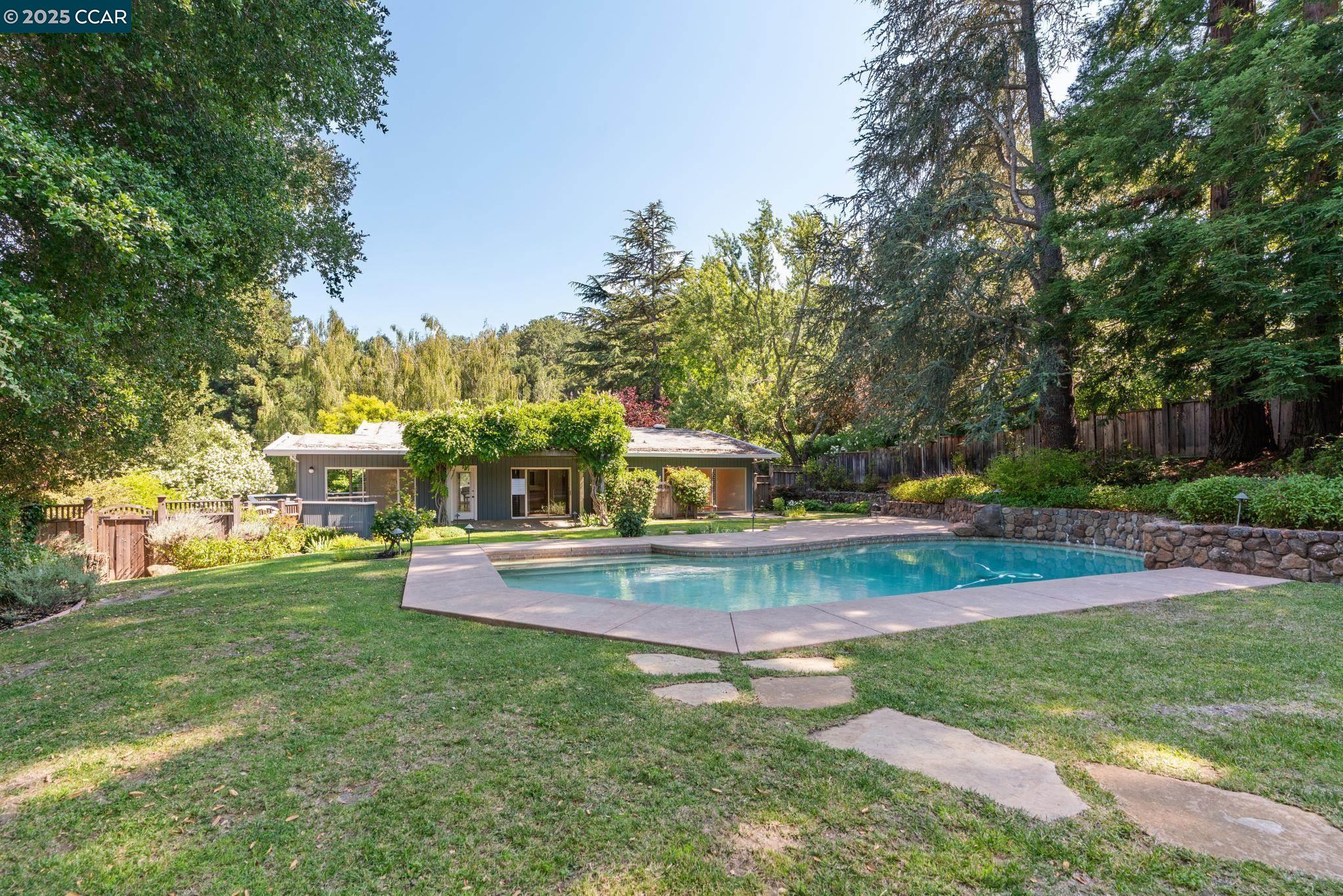 Detail Gallery Image 49 of 54 For 3806 Palo Alto Dr, Lafayette,  CA 94549 - 4 Beds | 3 Baths