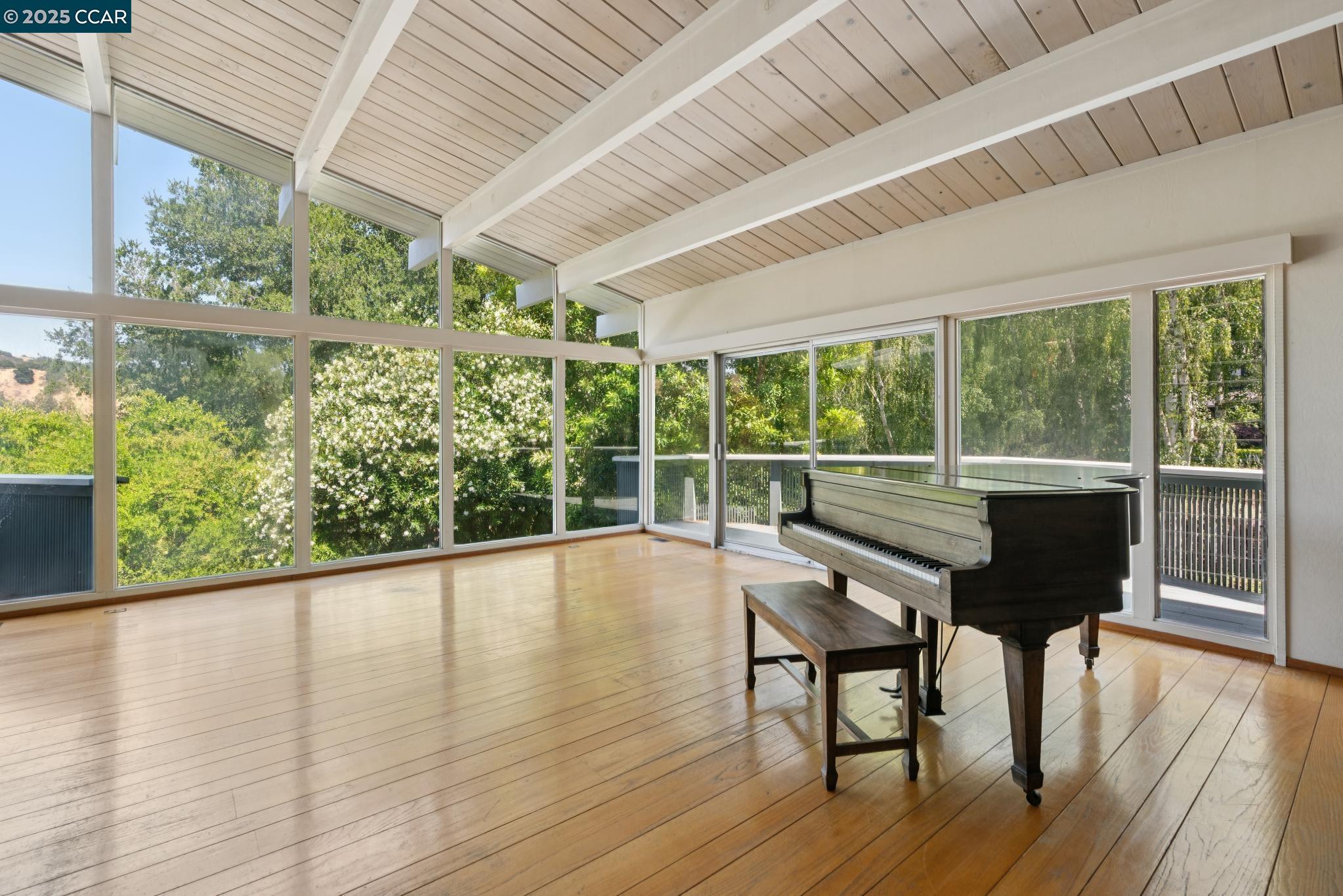 Detail Gallery Image 8 of 54 For 3806 Palo Alto Dr, Lafayette,  CA 94549 - 4 Beds | 3 Baths