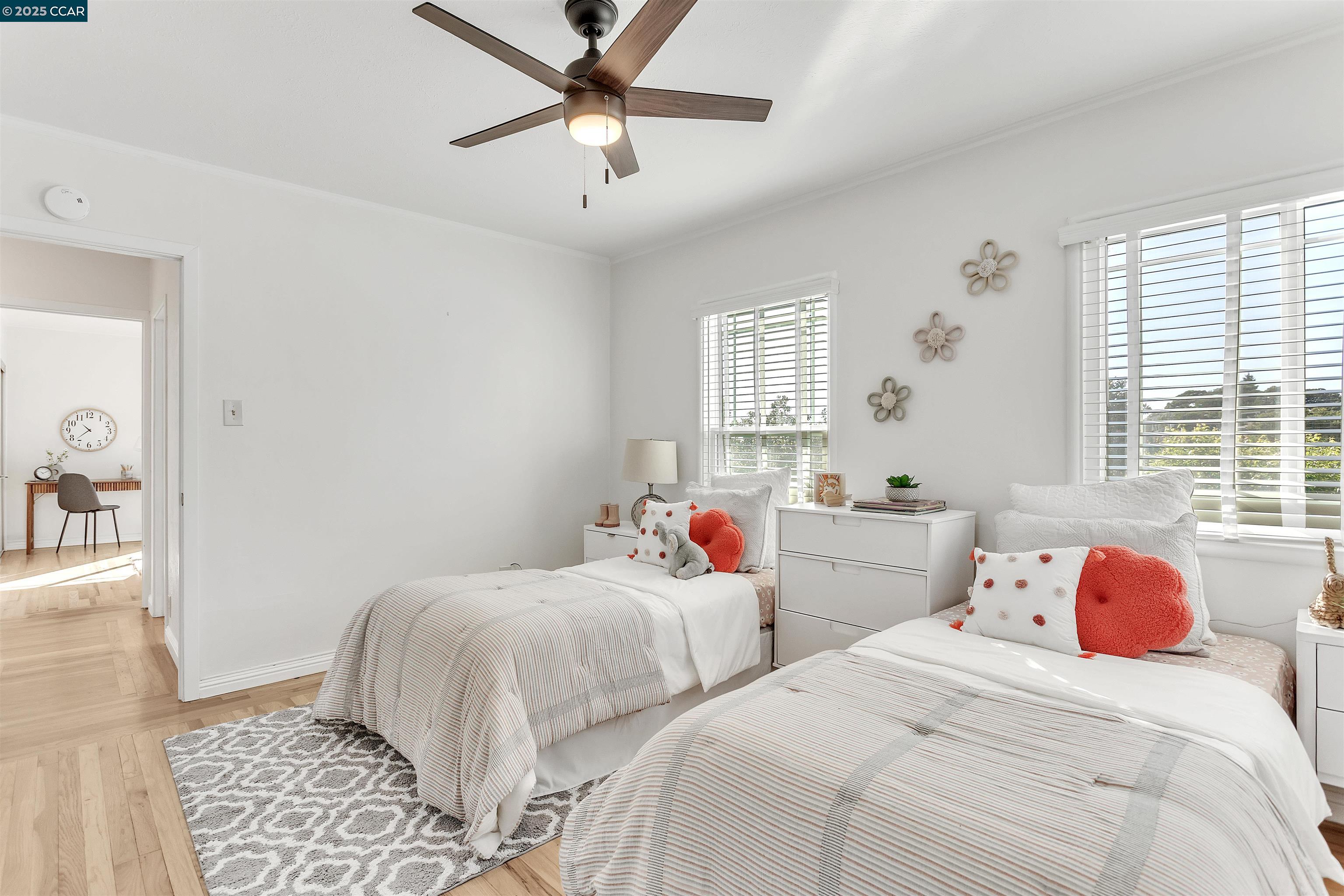 Detail Gallery Image 23 of 52 For 4615 Harbord Dr, Oakland,  CA 94618 - 3 Beds | 2 Baths