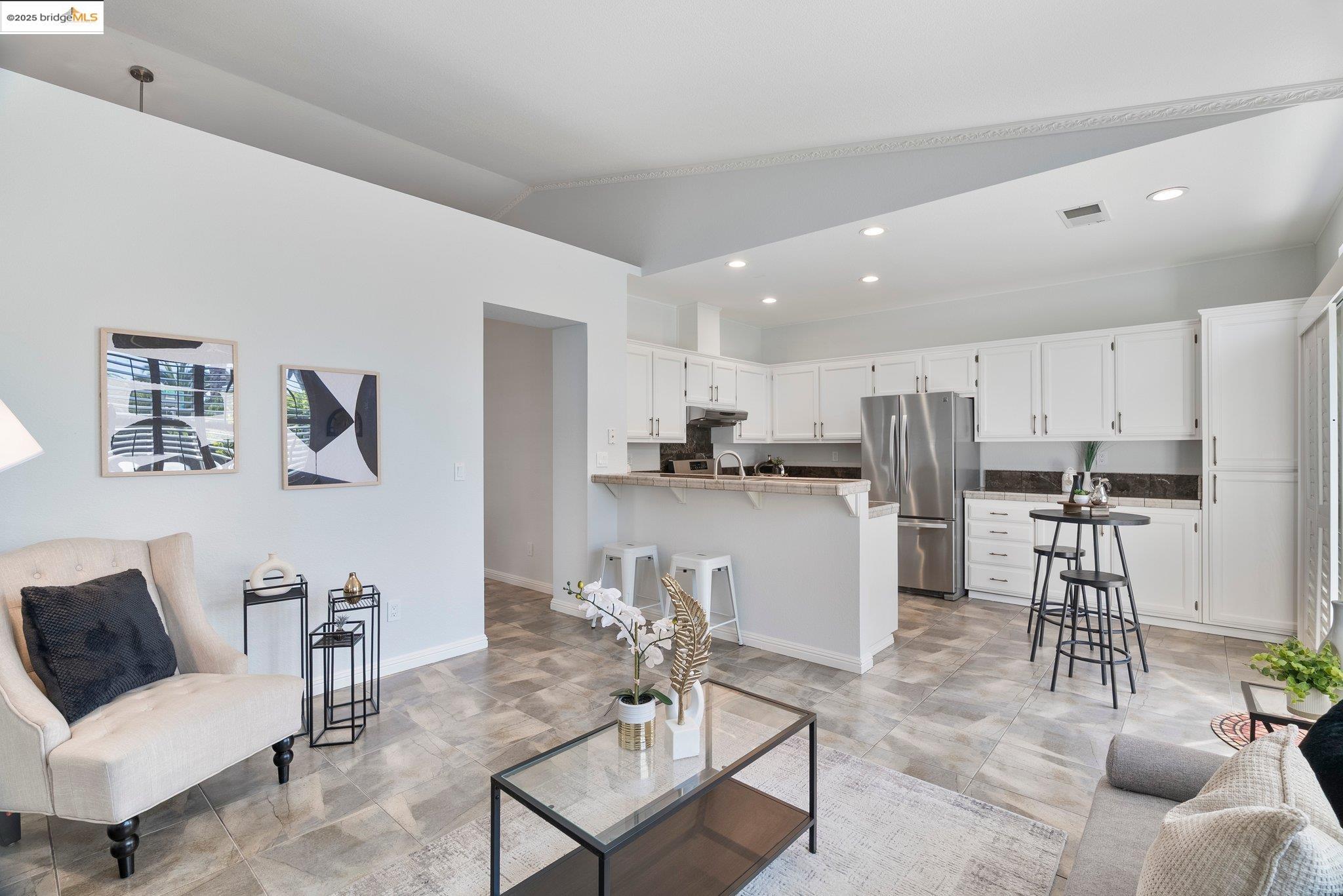 Detail Gallery Image 11 of 55 For 5410 Lakespring Dr, Oakley,  CA 94561 - 4 Beds | 2 Baths