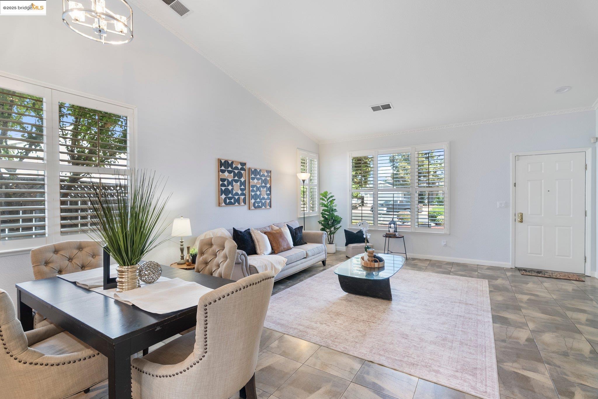 Detail Gallery Image 5 of 55 For 5410 Lakespring Dr, Oakley,  CA 94561 - 4 Beds | 2 Baths