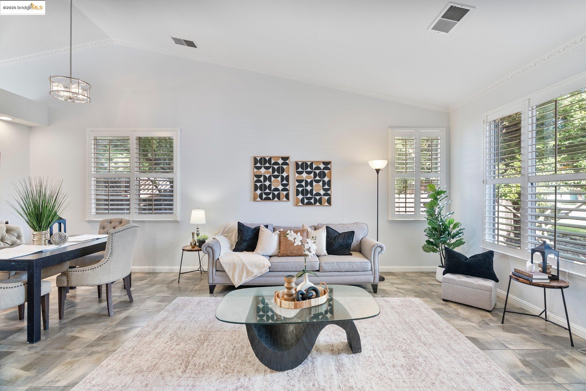 Detail Gallery Image 6 of 55 For 5410 Lakespring Dr, Oakley,  CA 94561 - 4 Beds | 2 Baths