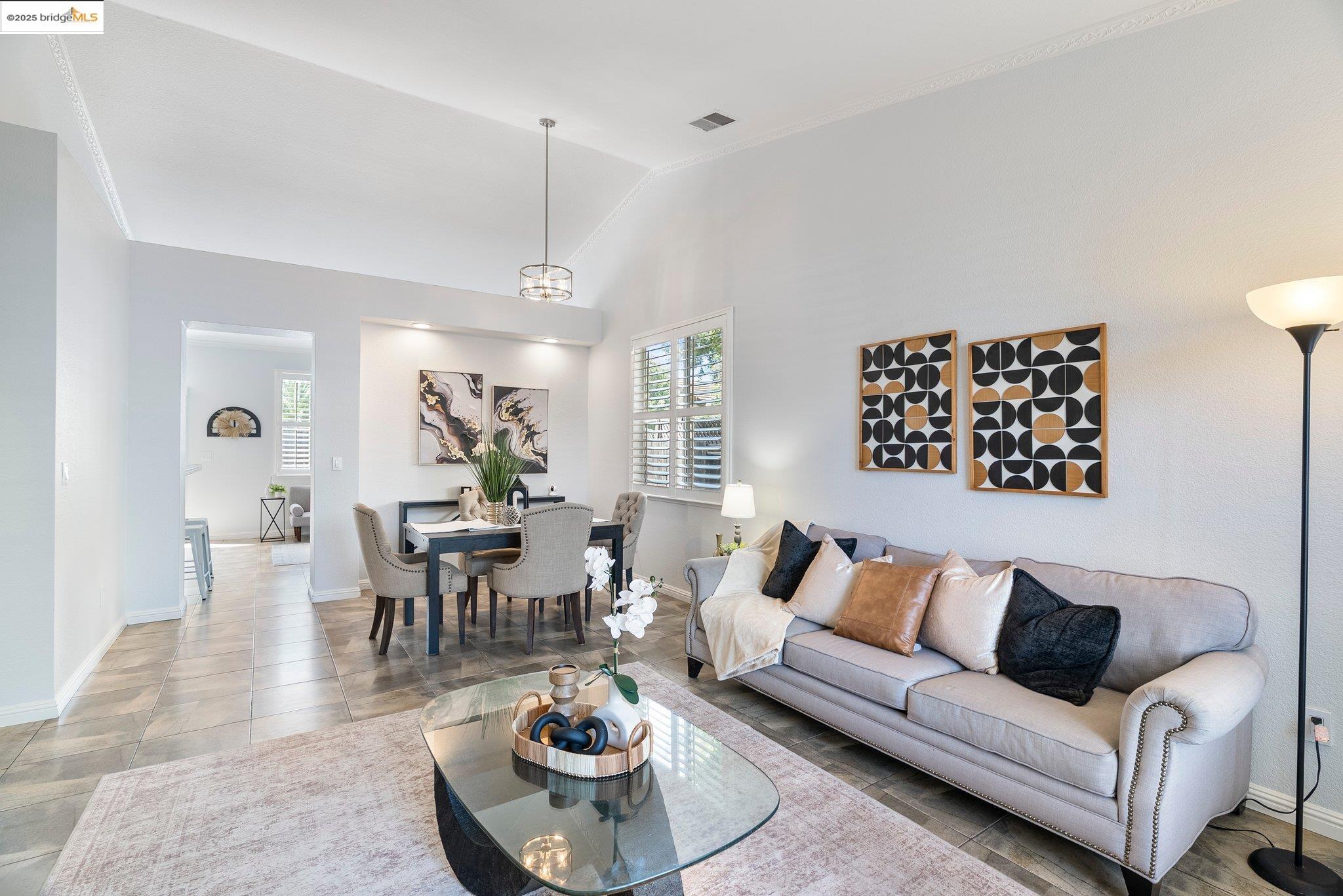 Detail Gallery Image 7 of 55 For 5410 Lakespring Dr, Oakley,  CA 94561 - 4 Beds | 2 Baths